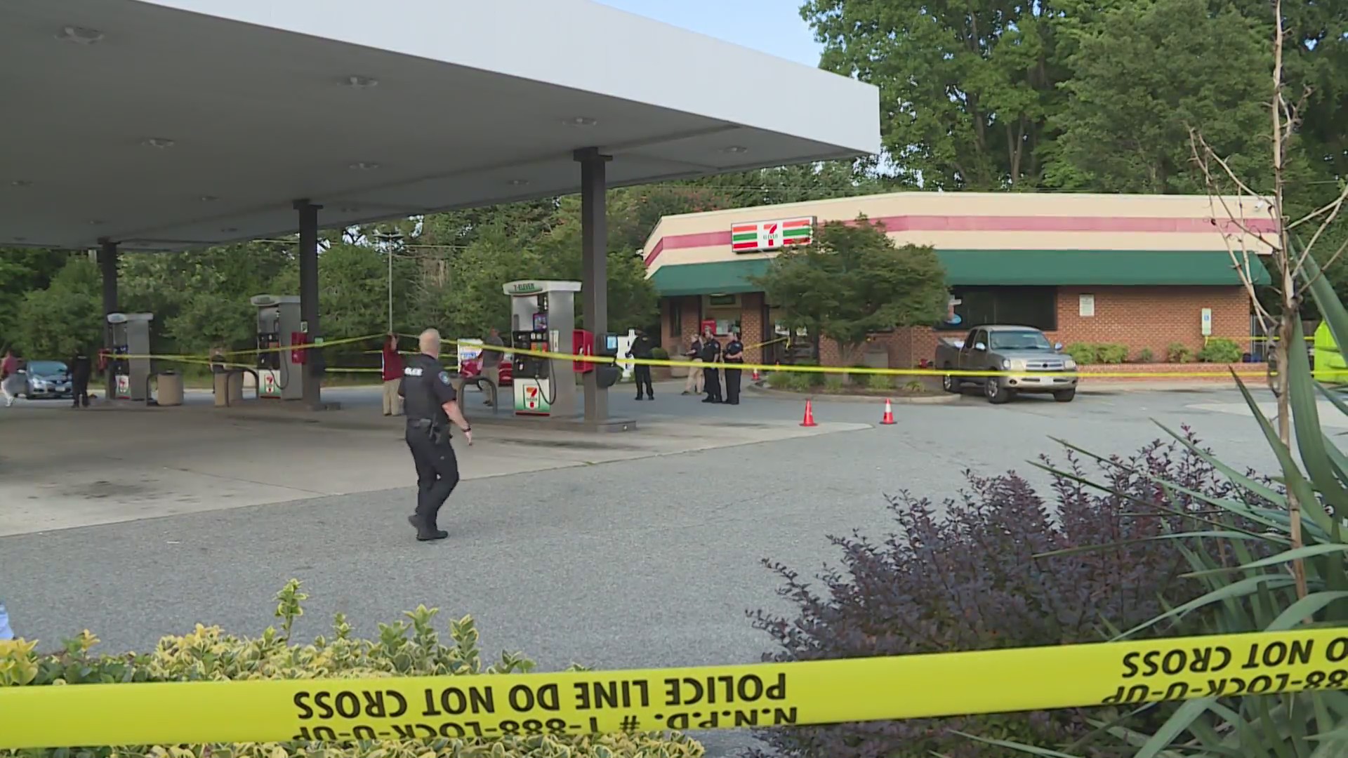 Man fatally shot on Warwick Blvd in Newport News – WAVY.com