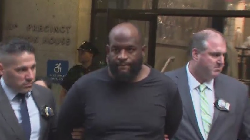 Man arrested in fatal stabbing on Manhattan train: NYPD – PIX11