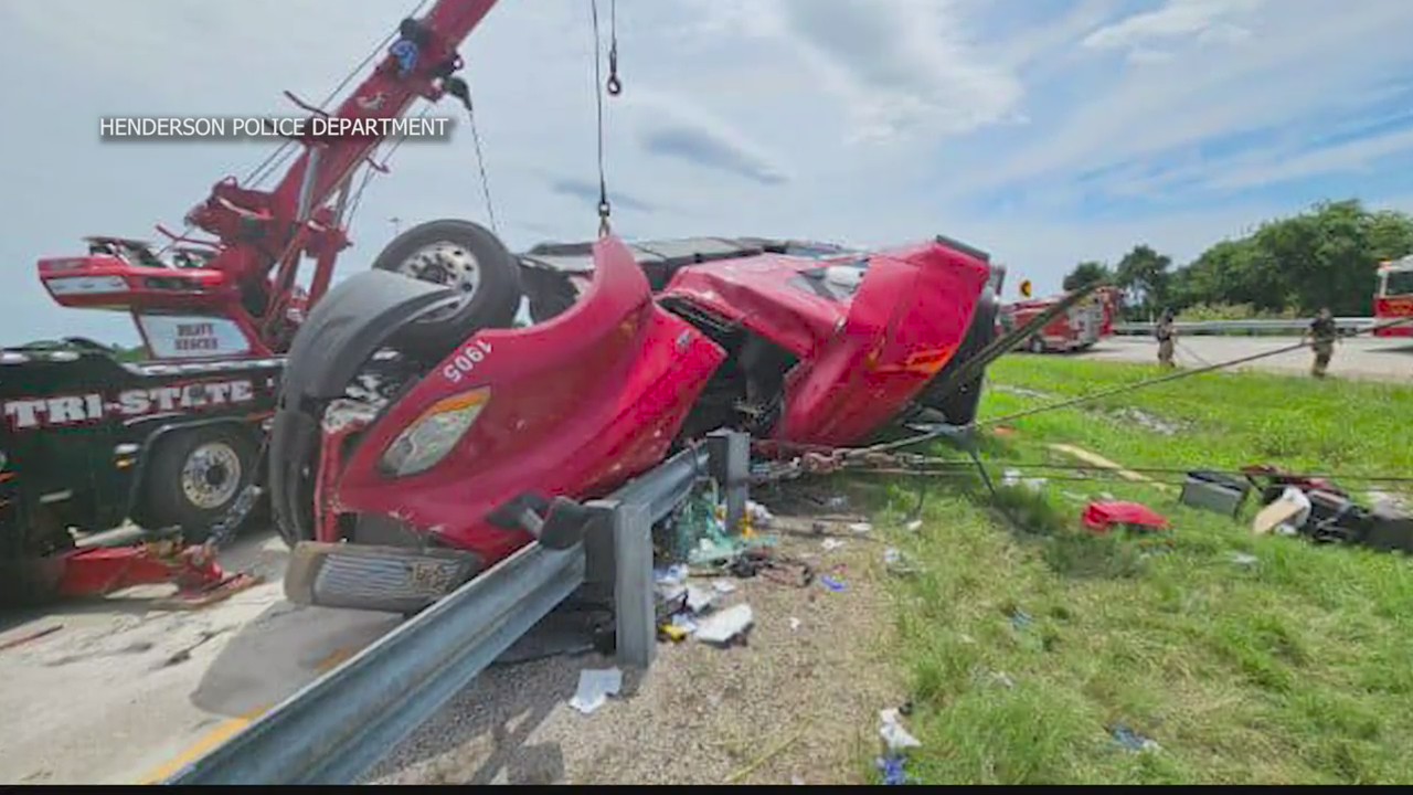 Crews at accident scene on Audubon Parkway Ramp Eyewitness News (WEHT
