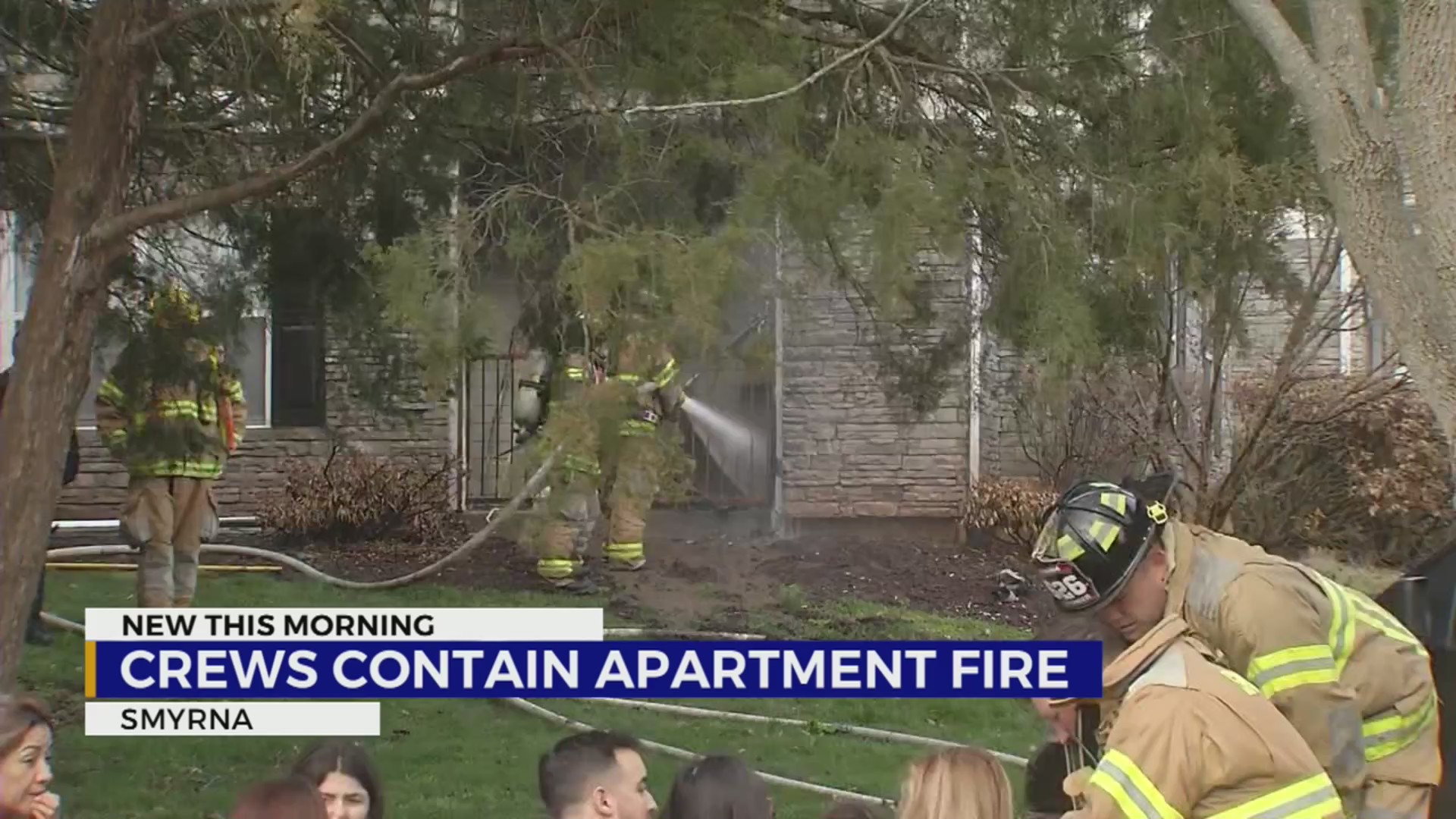 Crews battle apartment fire in Smyrna – WKRN News 2