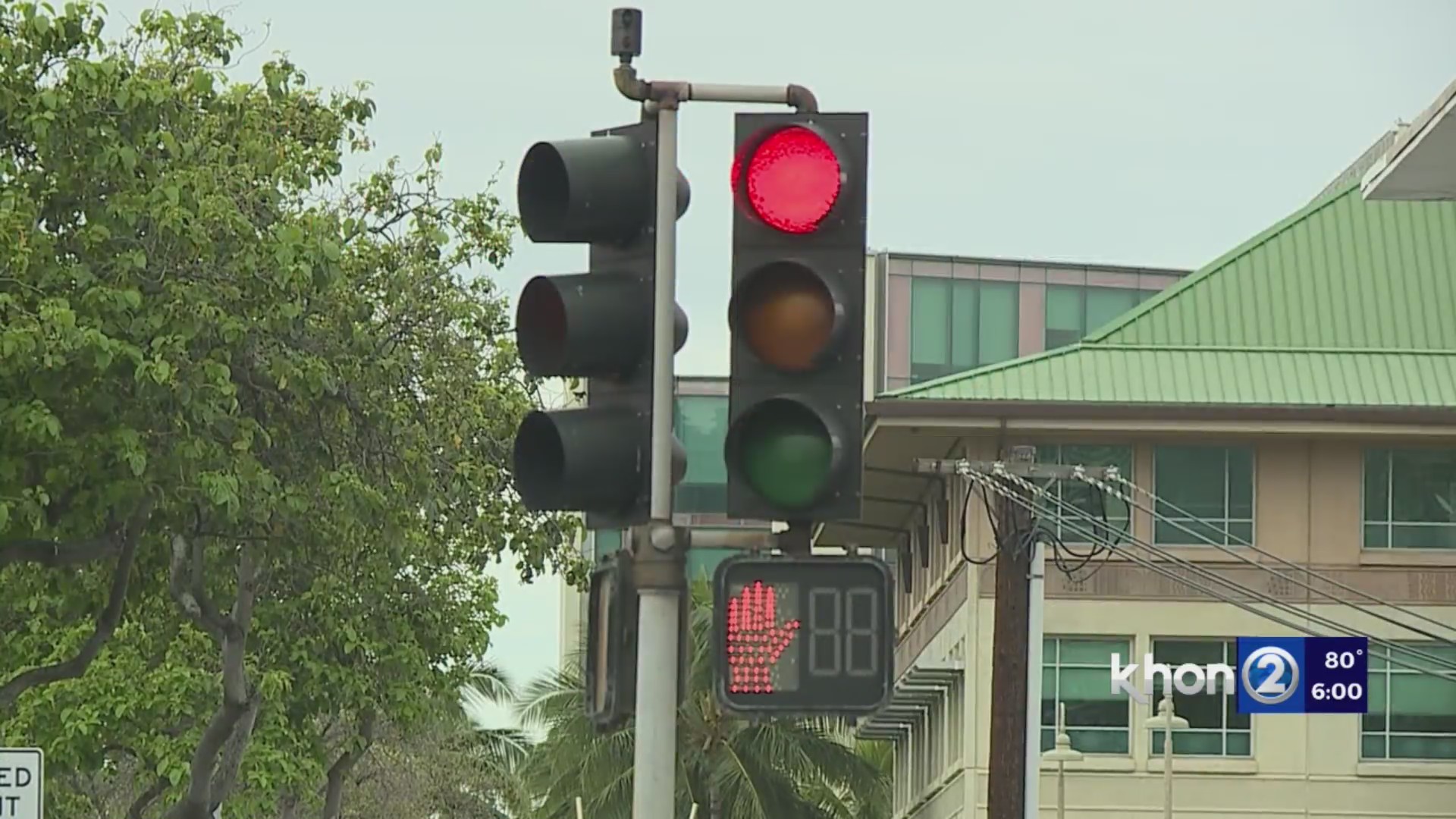 Go on red? Proposal allows some drivers to go through red light KHON2