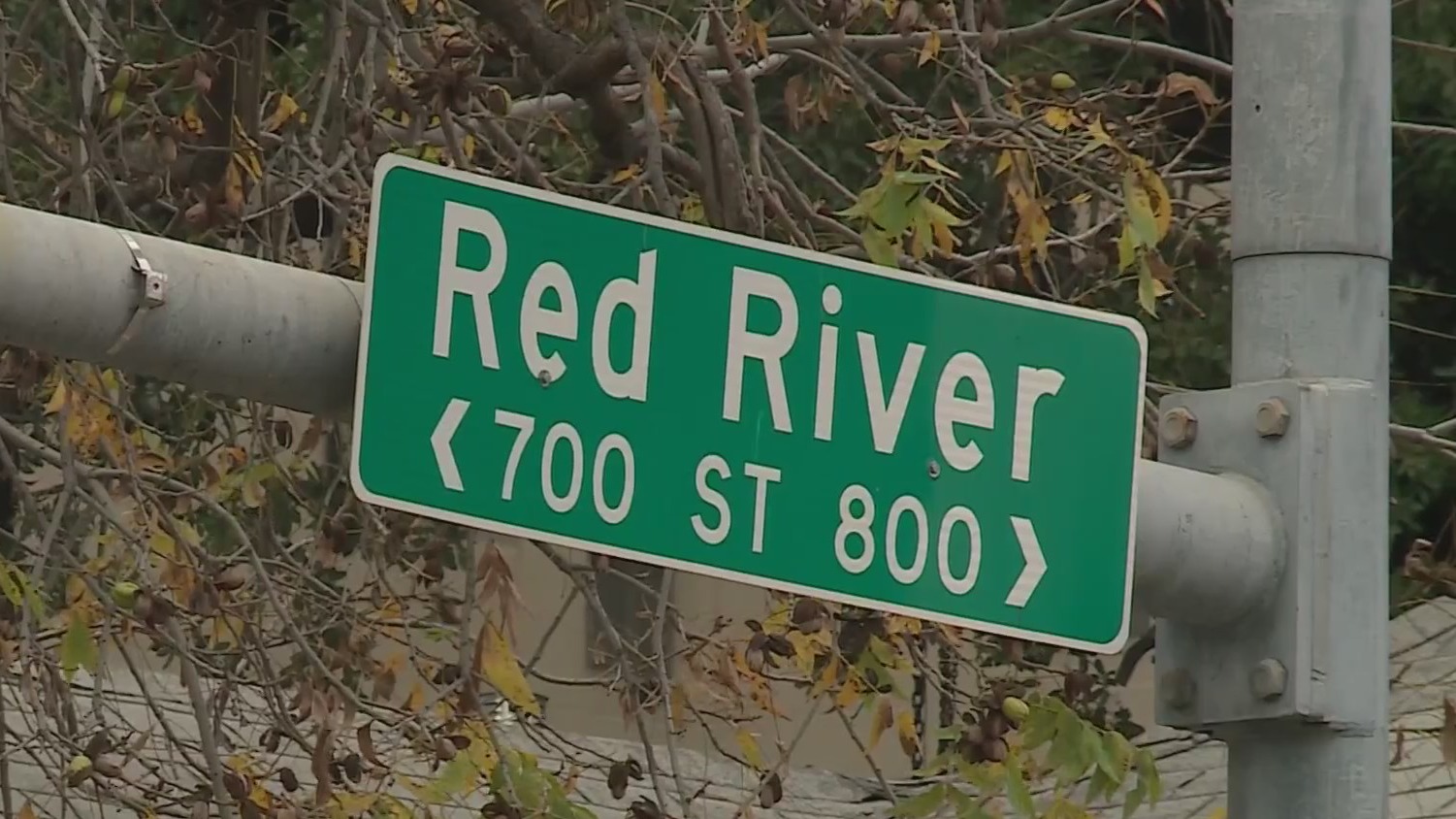 Red Austin Sign Austin unveils new signs along Red River Cultural District – KXAN Austin