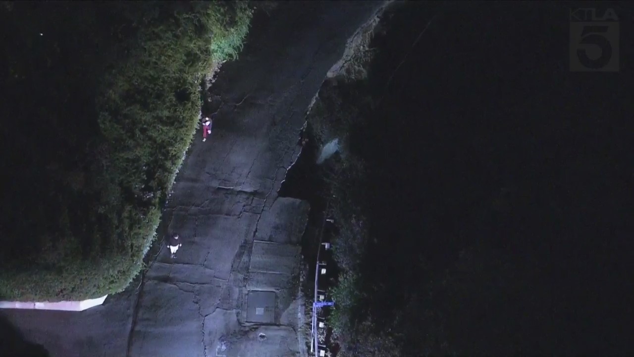 One home evacuated after water main break in Hacienda Heights – KTLA