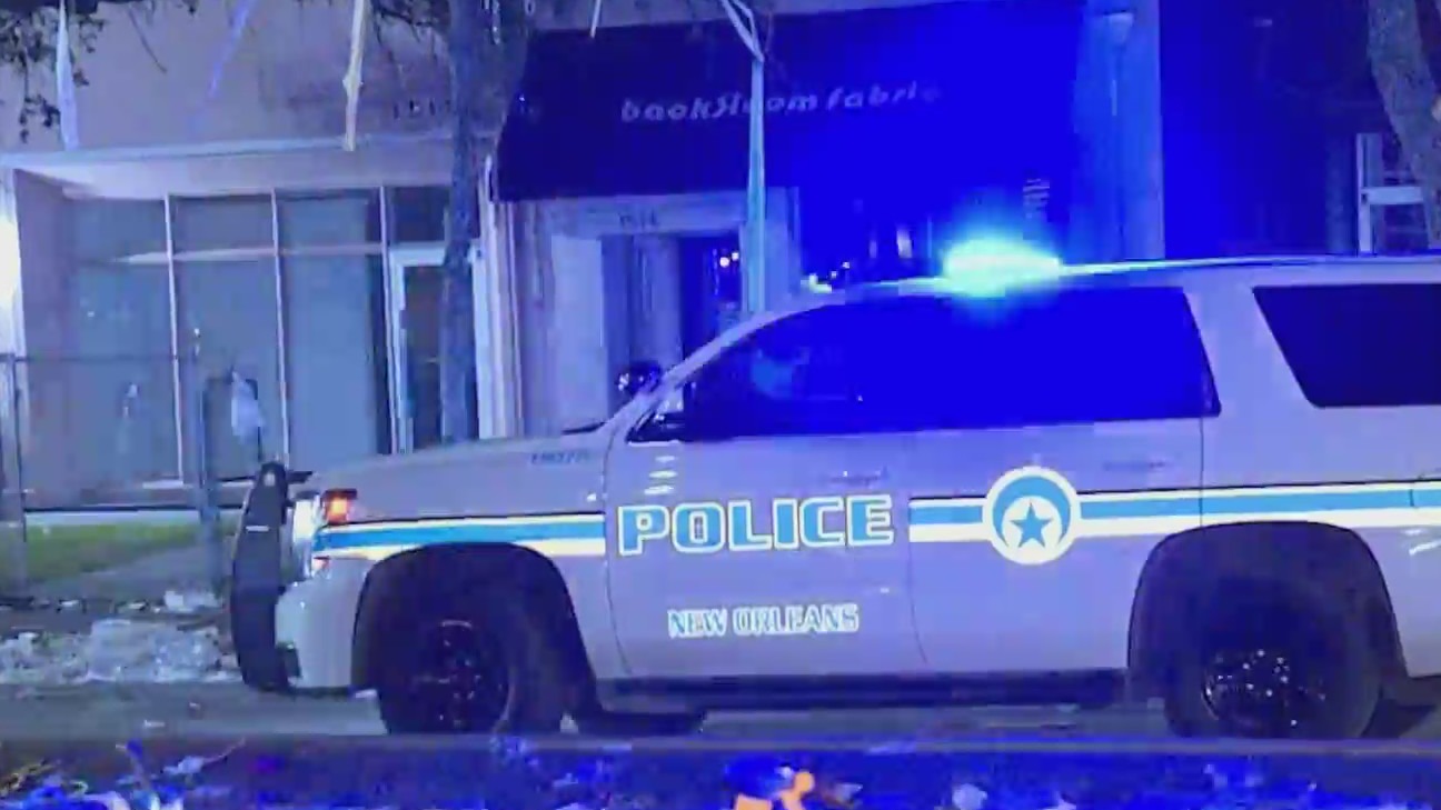 Mardi Gras parade shooting in New Orleans kills 1, wounds 4 | Rush Hour ...