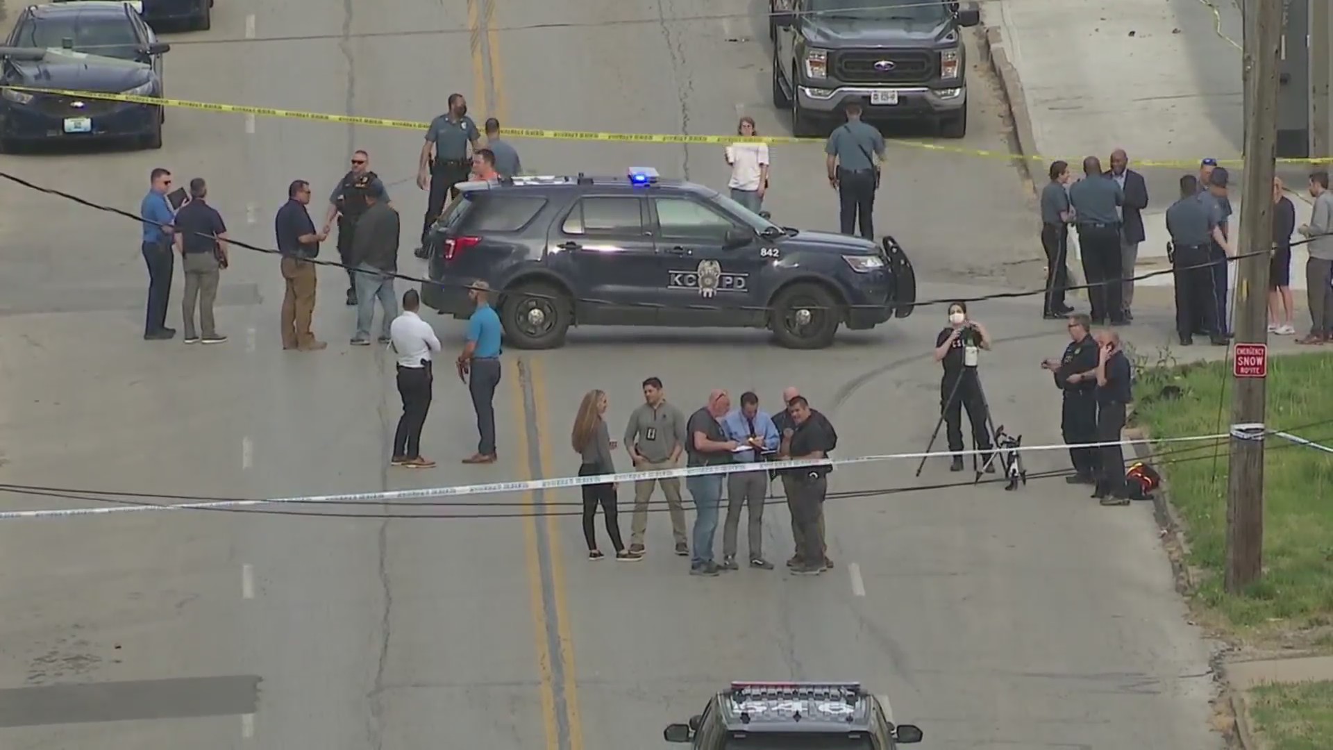 Kansas City police shoot, kill man pointing gun at people – FOX 4 ...