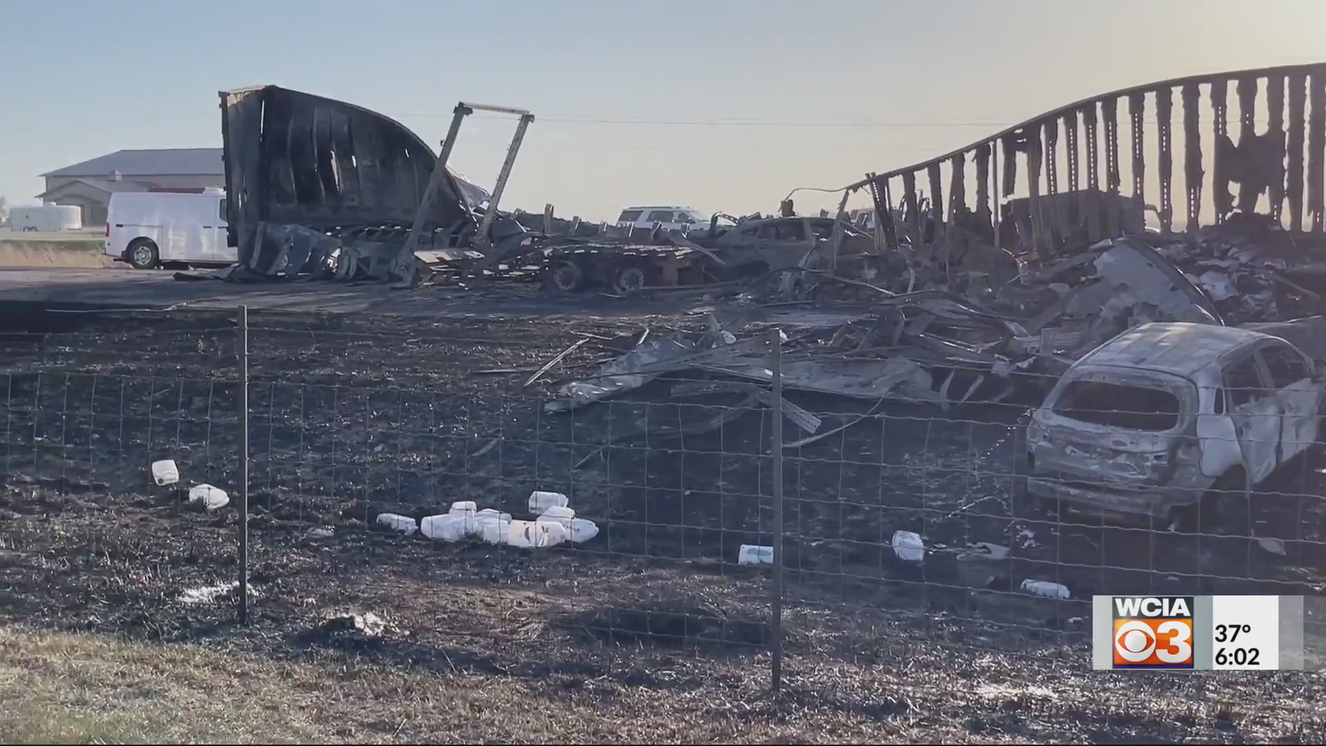 I55 reopens early morning after massive pileup in Illinois