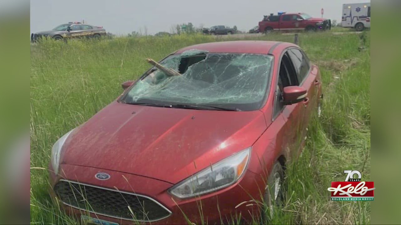 Driver taken to hospital following crash – KELOLAND.com