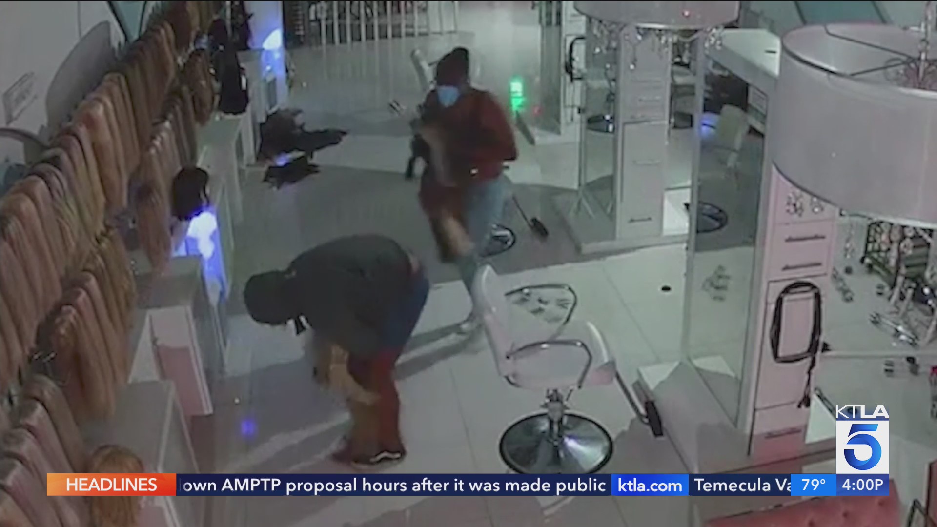 Thieves ransack Beverly Hills store, escape with nearly $200,000 of ...