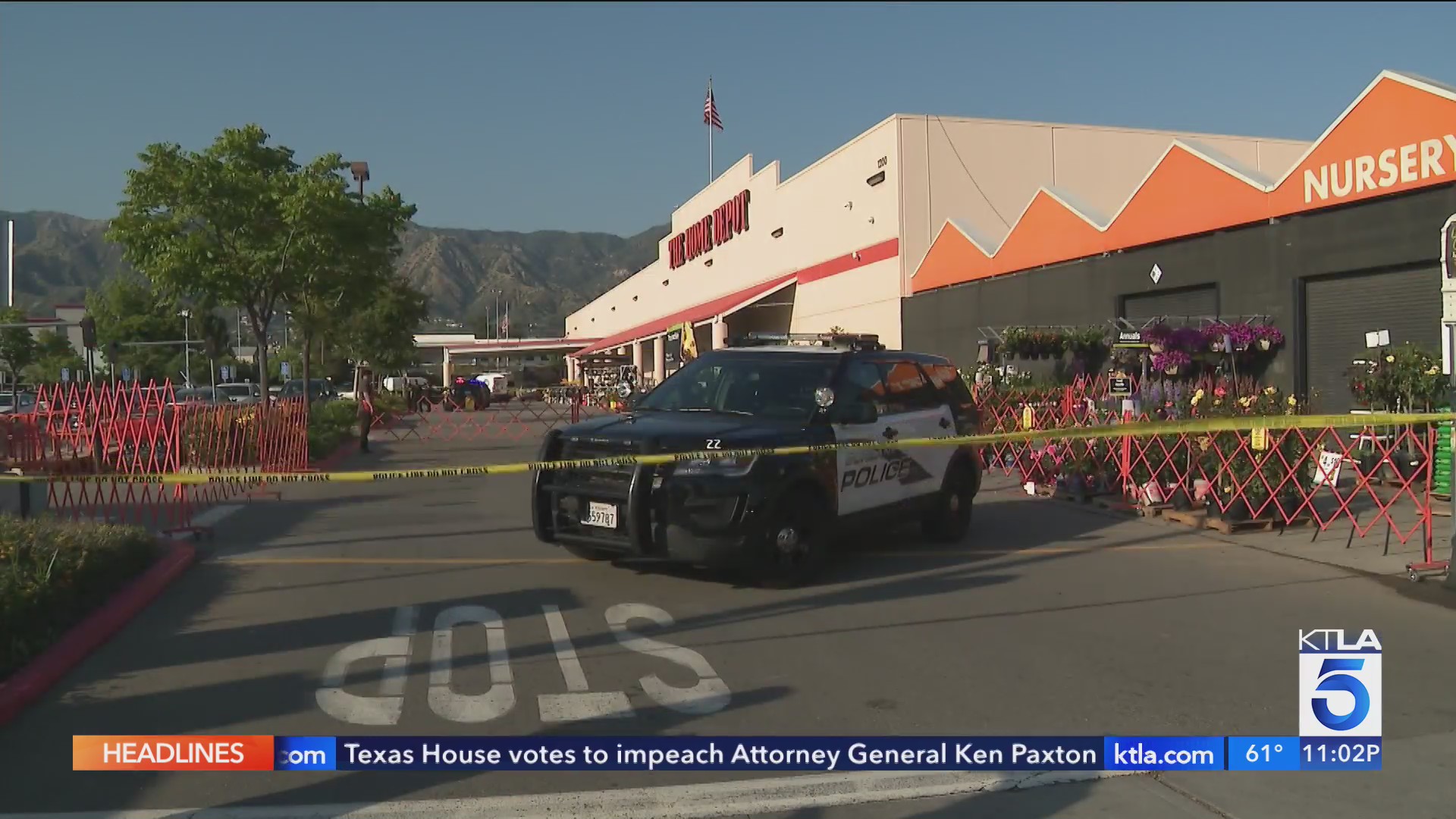 Suspect fatally shot by officers outside Home Depot in Burbank – KTLA