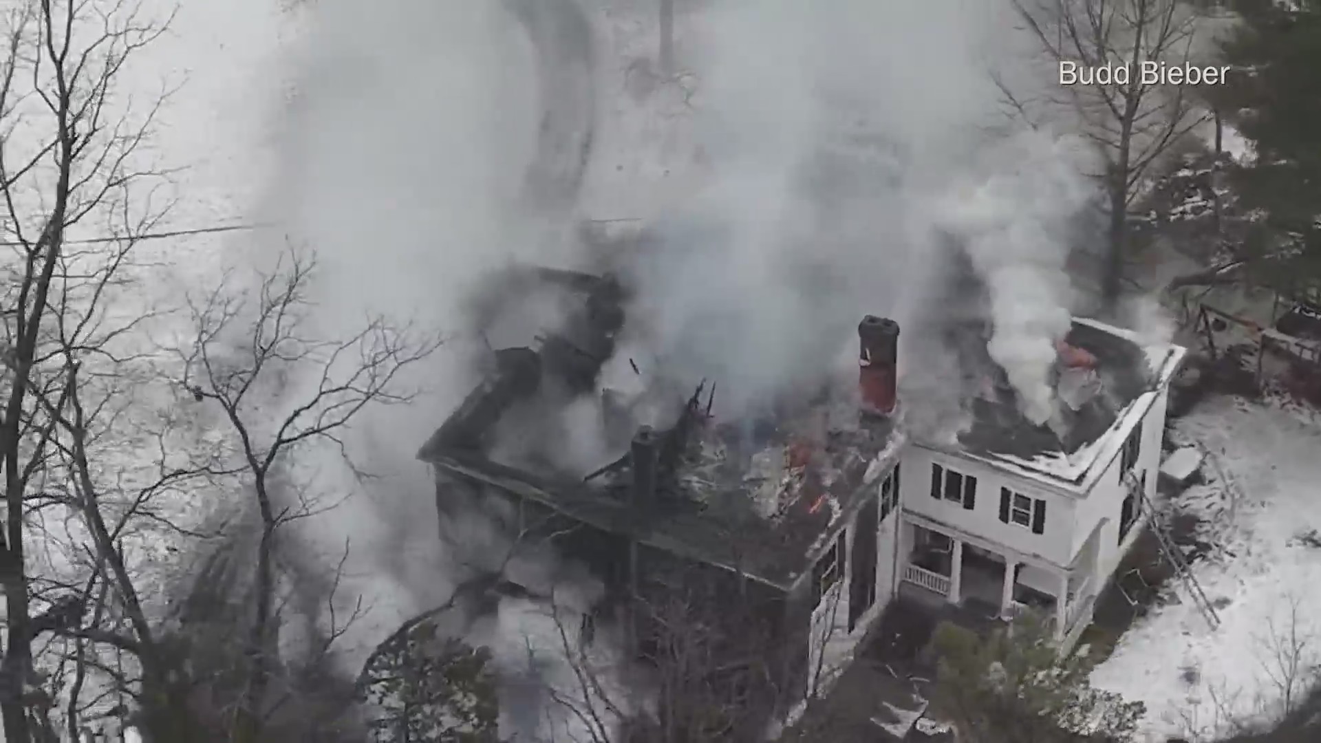 No injuries reported after fire destroys Pillars Mansion in Oswego – WGN-TV