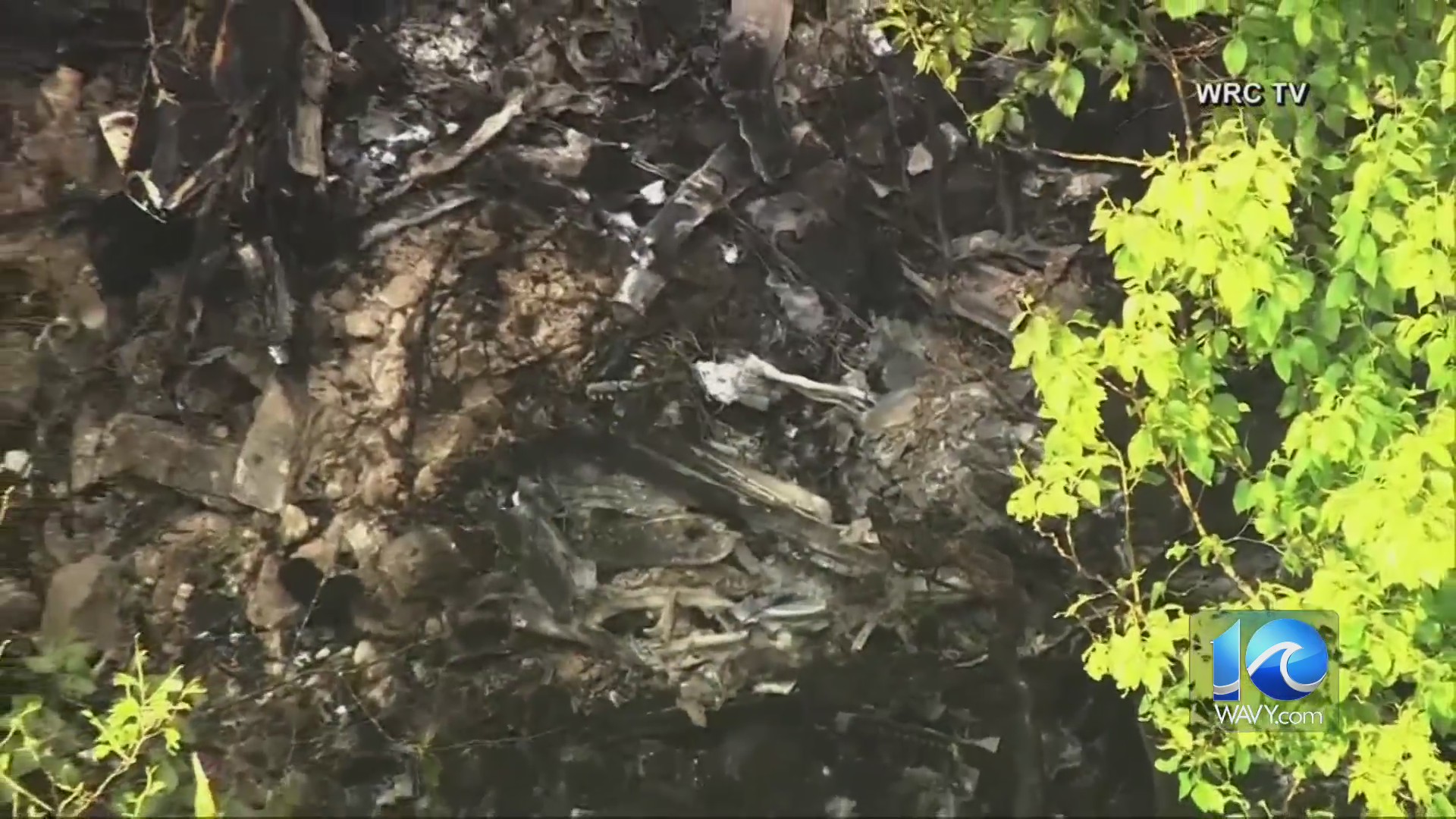 Investigation continues into deadly plane crash in Virginia