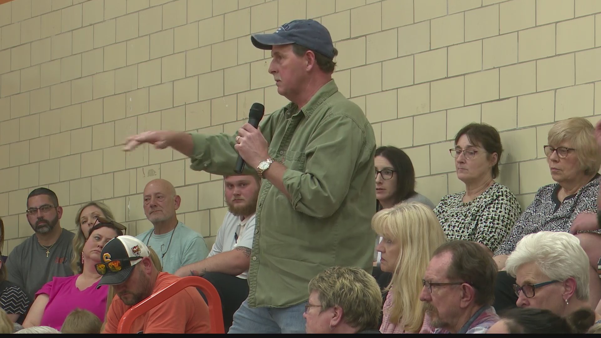 Shadyside, Ohio residents meet with superintendent about plans for new school building WTRF