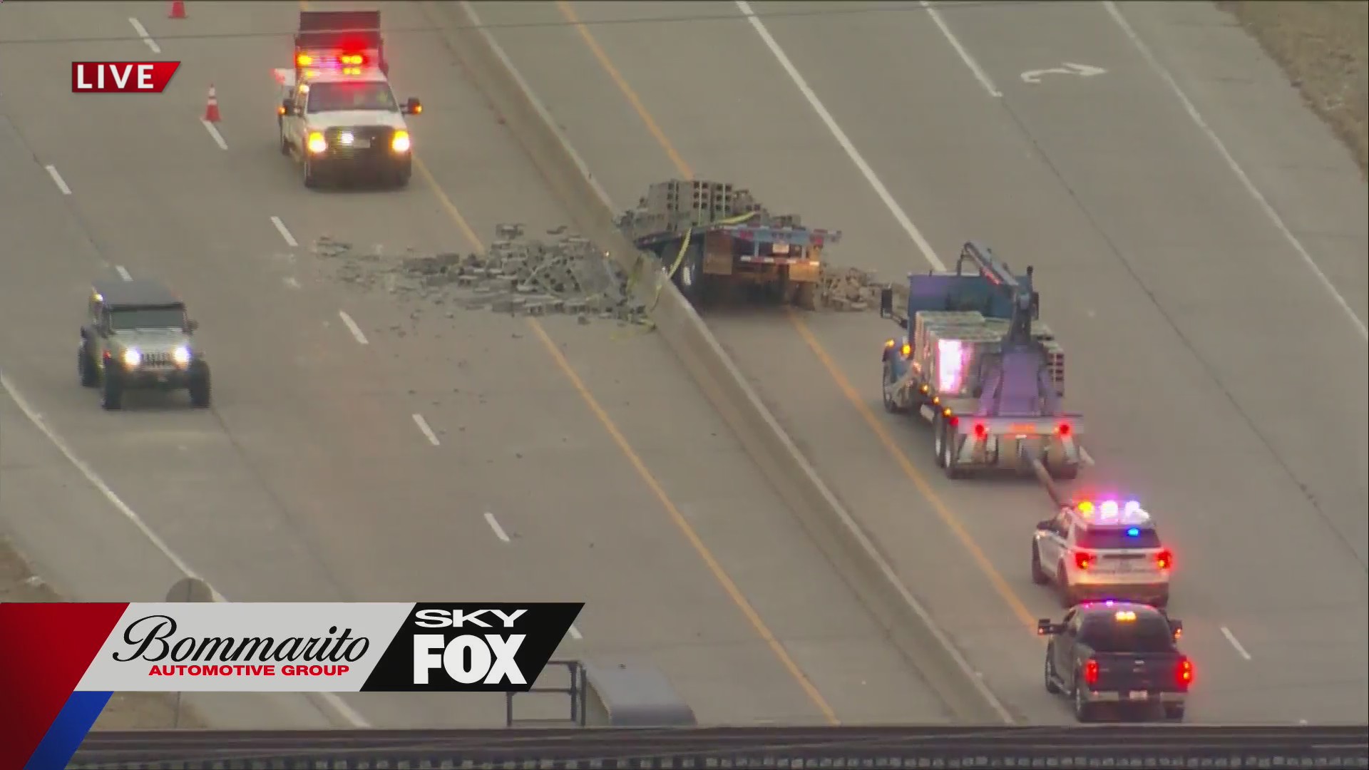 Debris impacts both directions of 141 in Bridgeton FOX 2