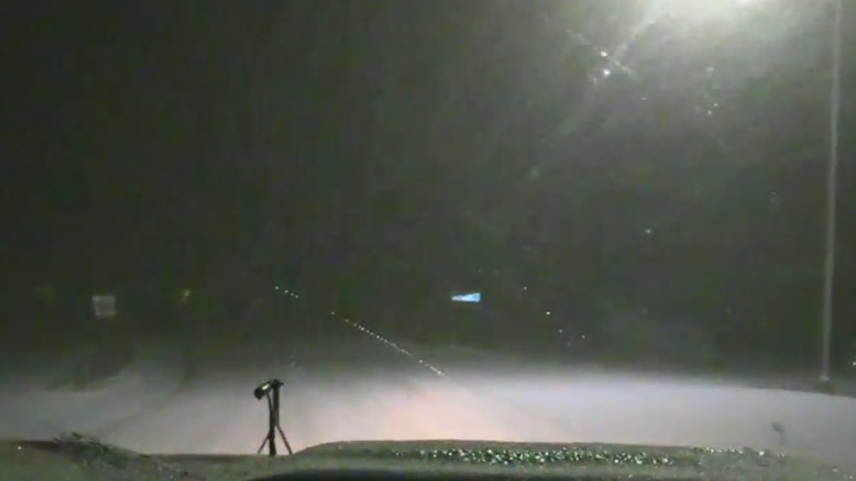 Snow accumulating on US 285 – FOX31 Denver