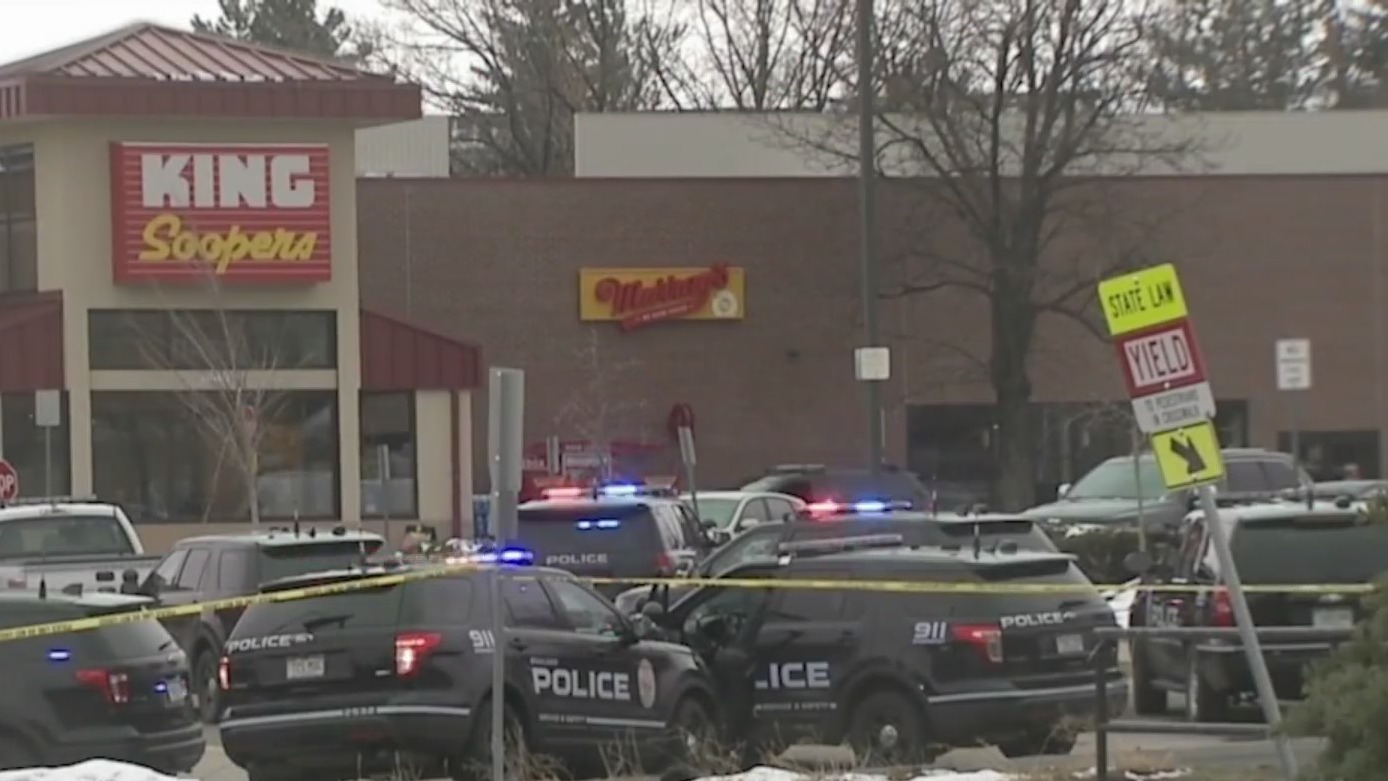 Defense: Mass shooting suspect has schizophrenia – FOX31 Denver