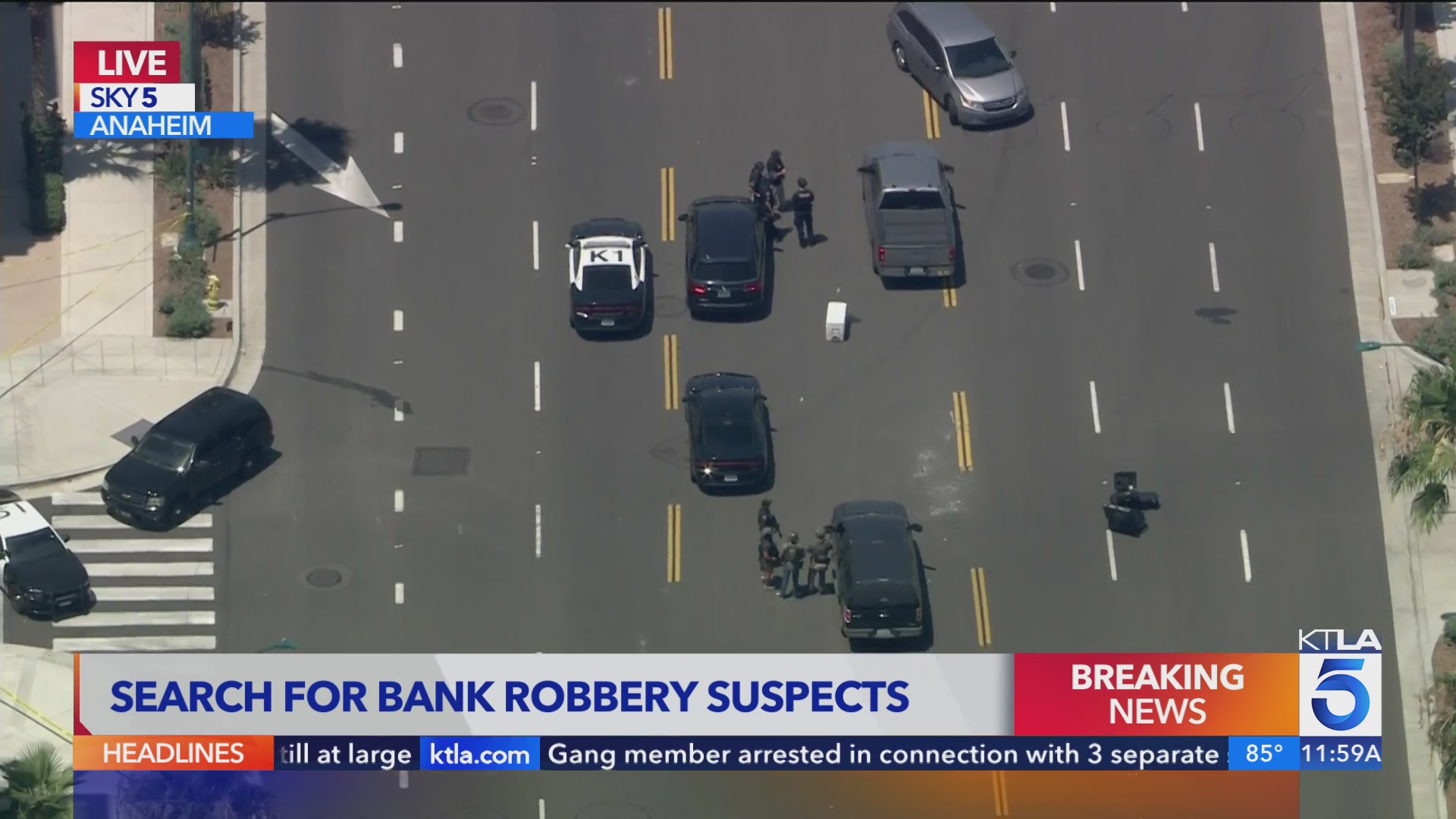 Authorities in Orange County searching for bank robbery suspects – KTLA