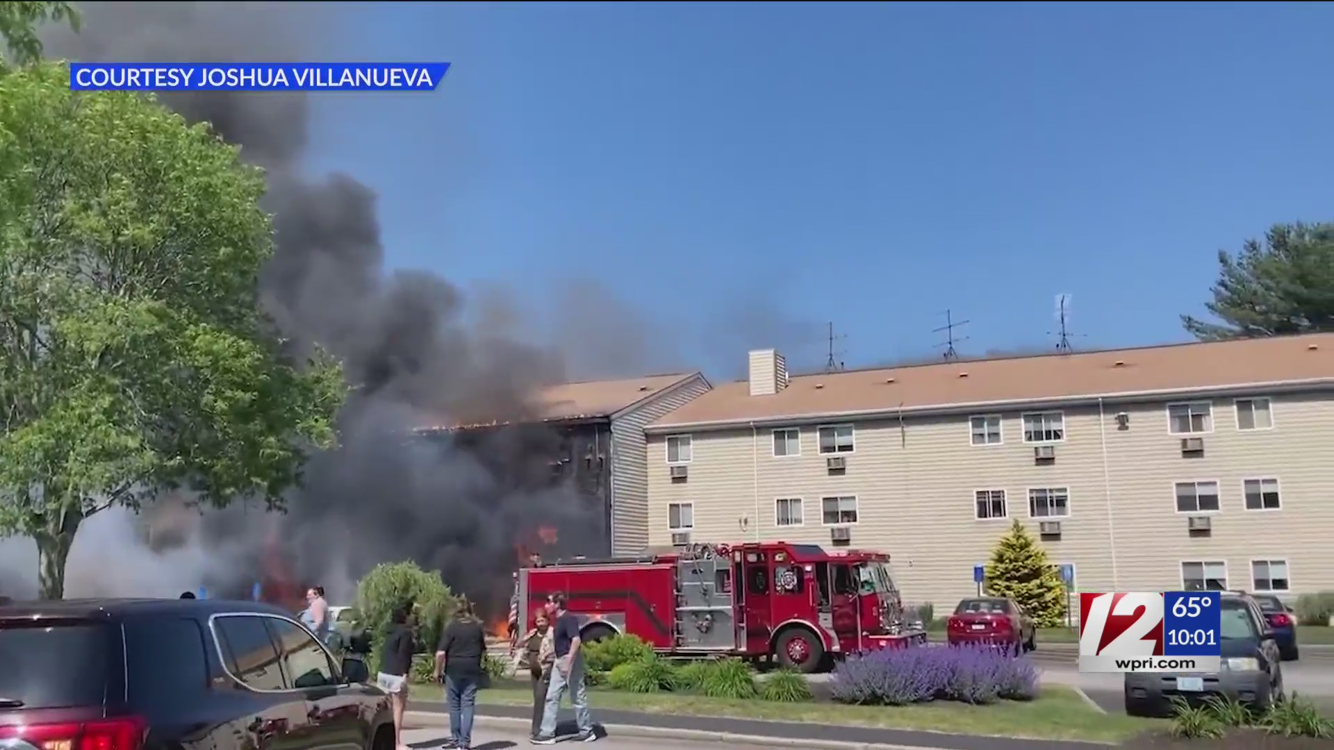 4 injured following fire at Johnston apartment complex