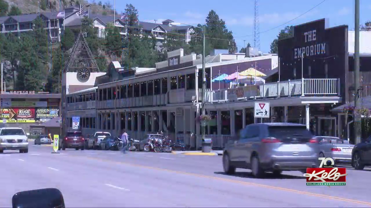 Many businesses still open in Keystone