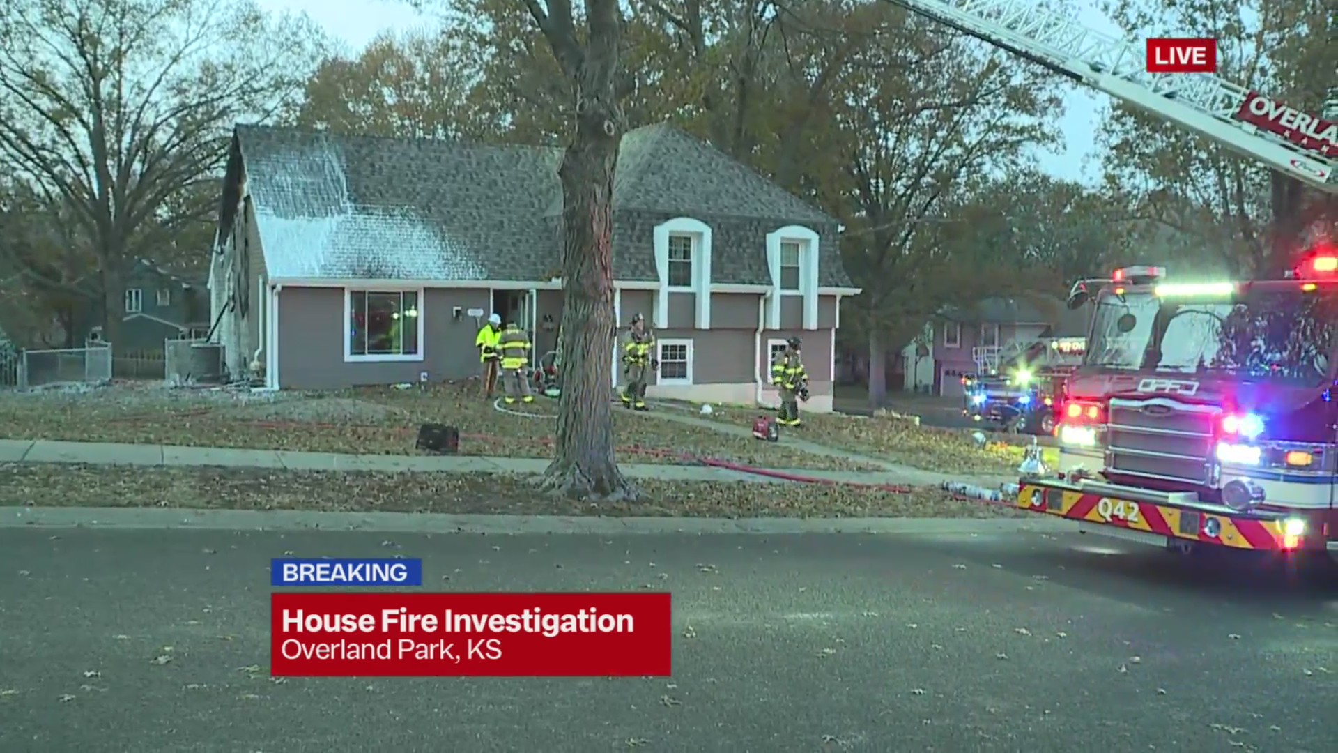Family escapes early morning house fire in Overland Park – FOX 4 Kansas ...