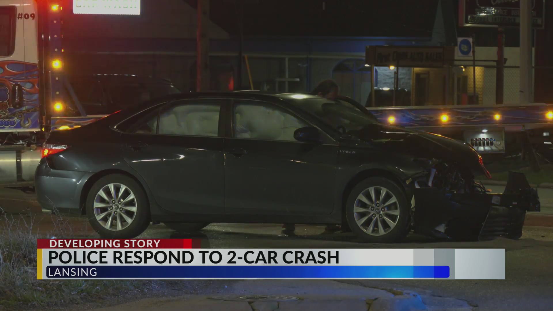 Police respond to 2-car crash – WLNS 6 News