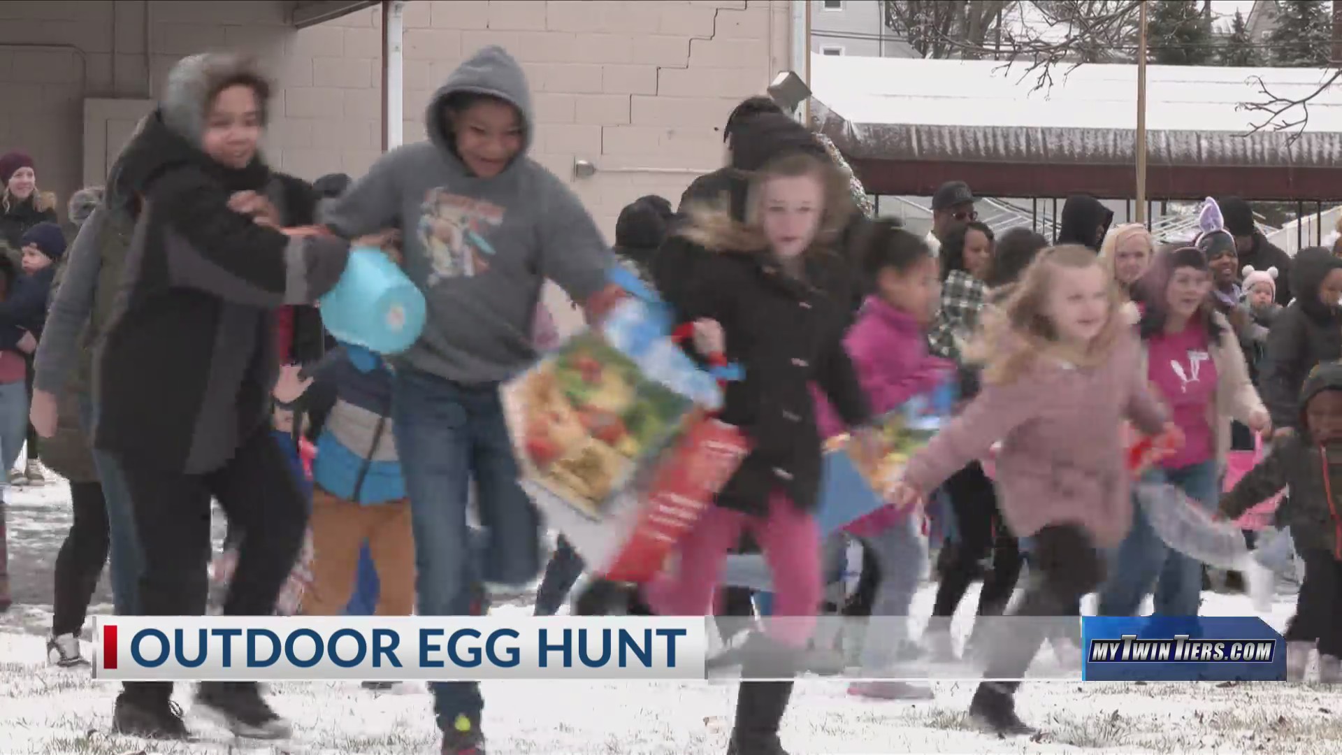 Elmira kids hunt for Easter eggs in the snow – WETM – MyTwinTiers.com