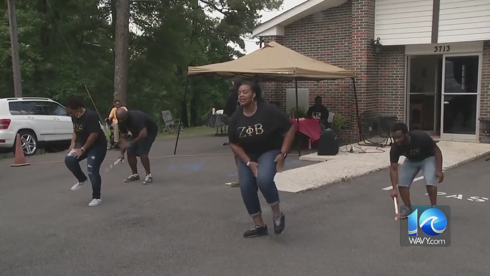 Hampton University concert choir to person at event at White