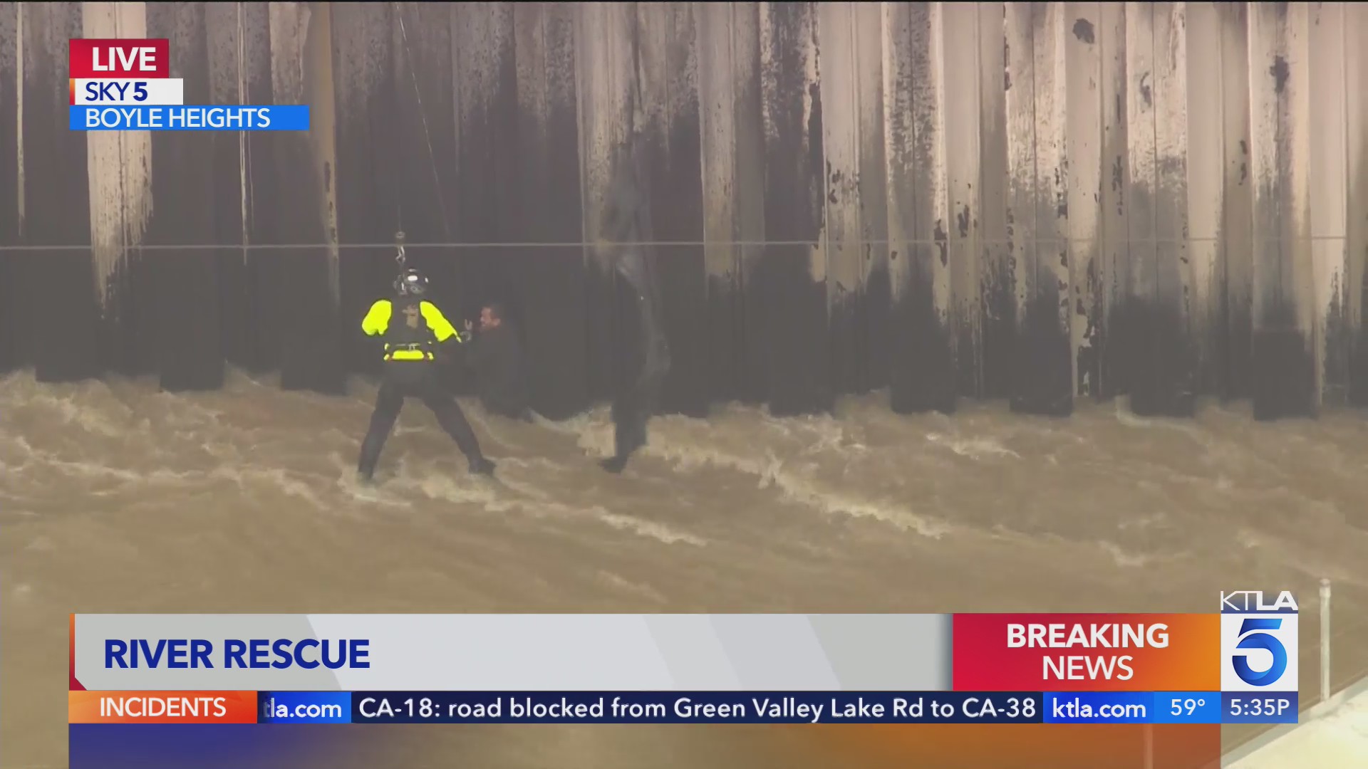L.A. firefighters rescue man from rain-swollen Los Angeles River – KTLA