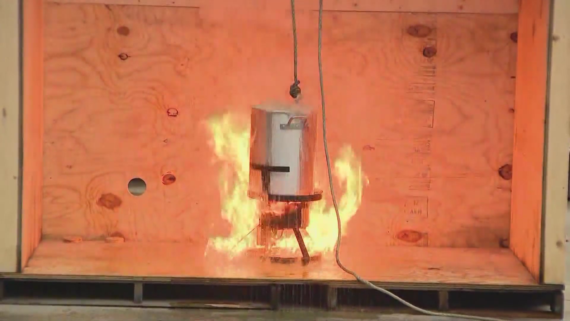 Avoid a deepfried turkey explosion this Thanksgiving, officials say