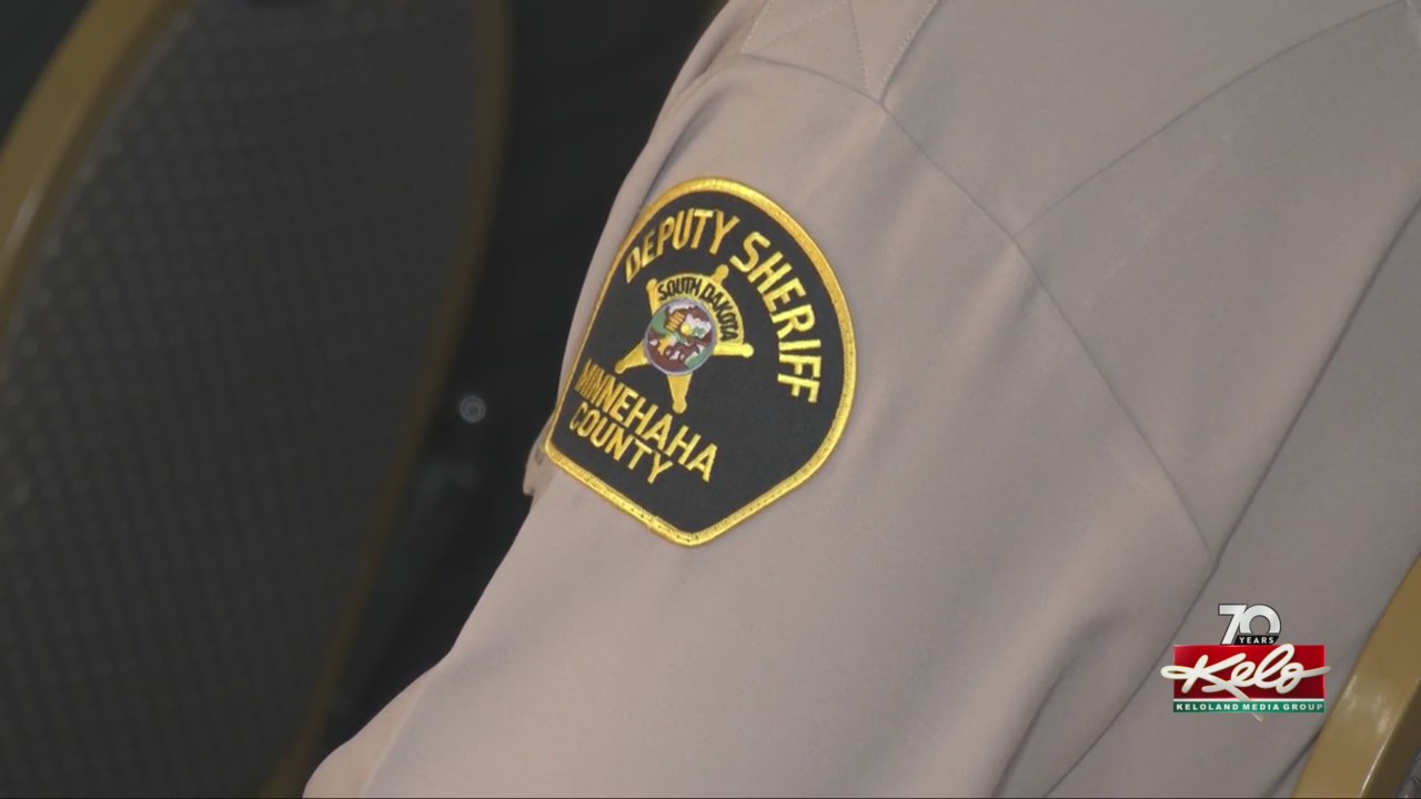 Man arrested after Sioux Falls police chase, burglary – KELOLAND.com