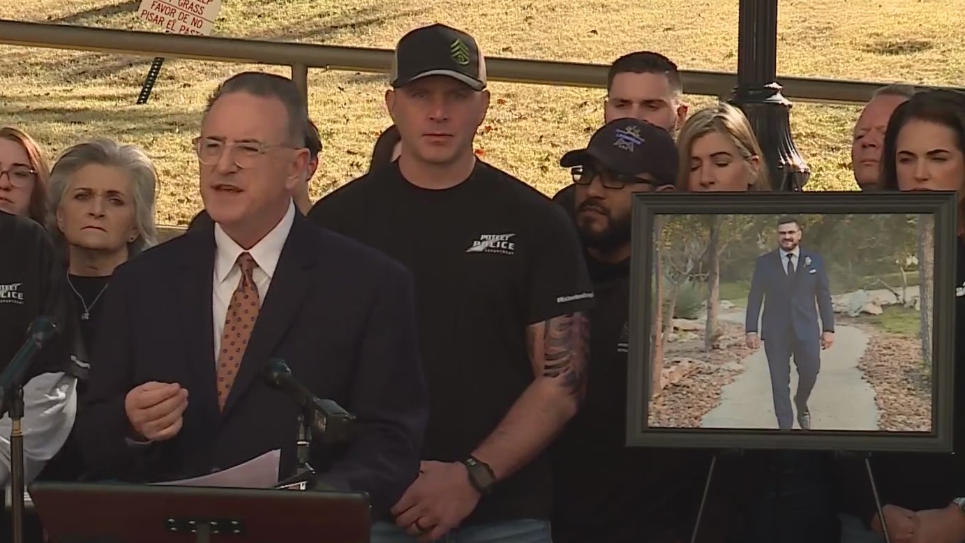 Family of Texas officer killed by alleged drunk driver files lawsuit ...