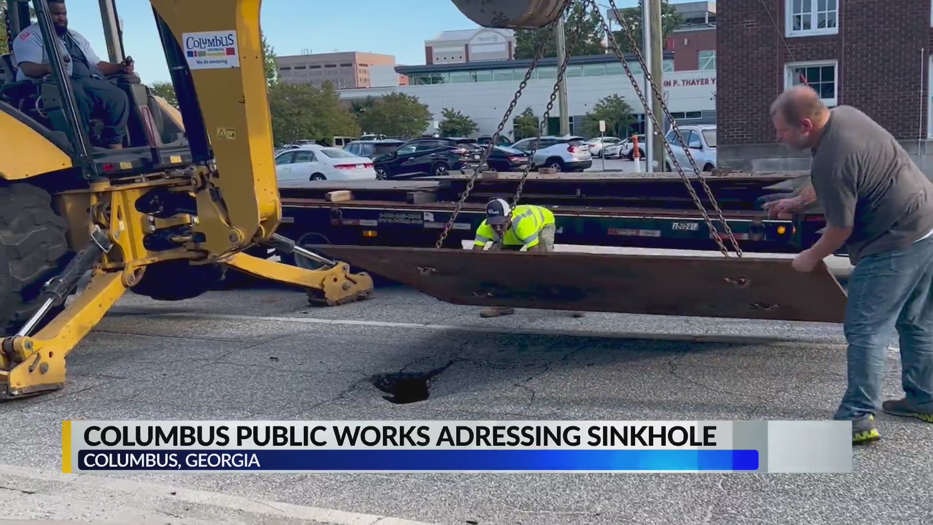 Columbus Public Works Addressing Sinkhole – WRBL