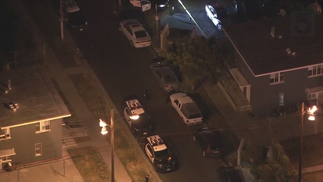 Police investigating shooting in South Los Angeles – KTLA