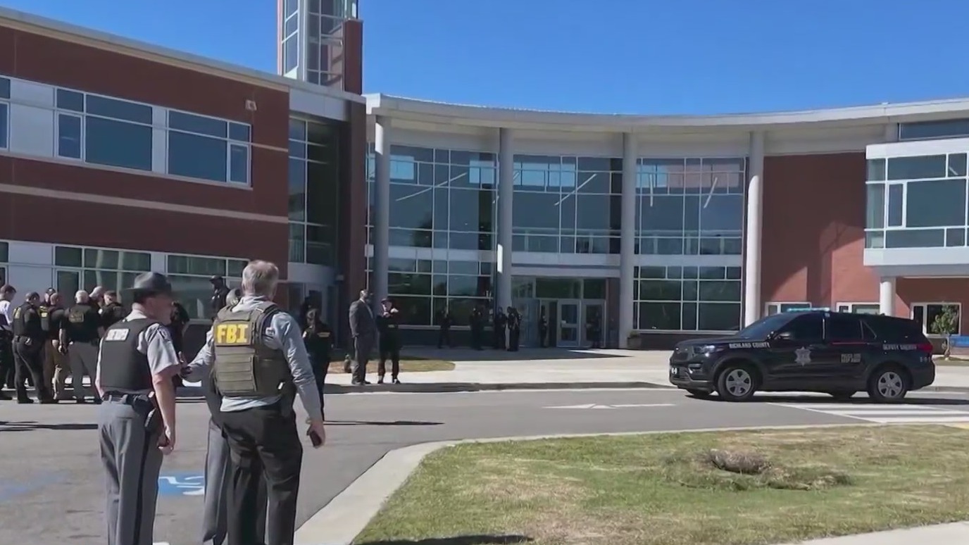 Schools across the US hit by swatting calls | Rush Hour – PIX11