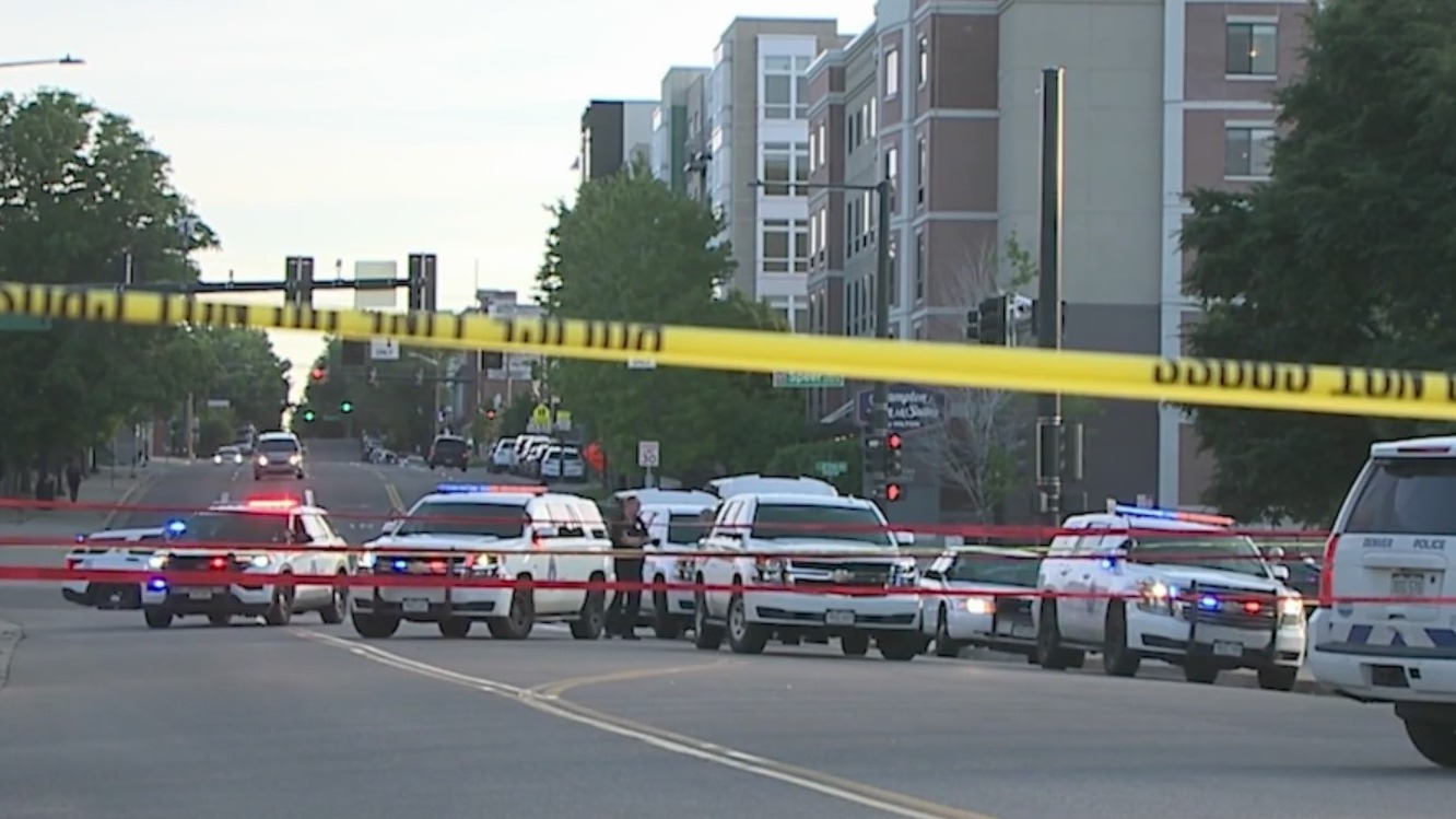 Denver police chief gets emotional after officer shot – FOX31 Denver