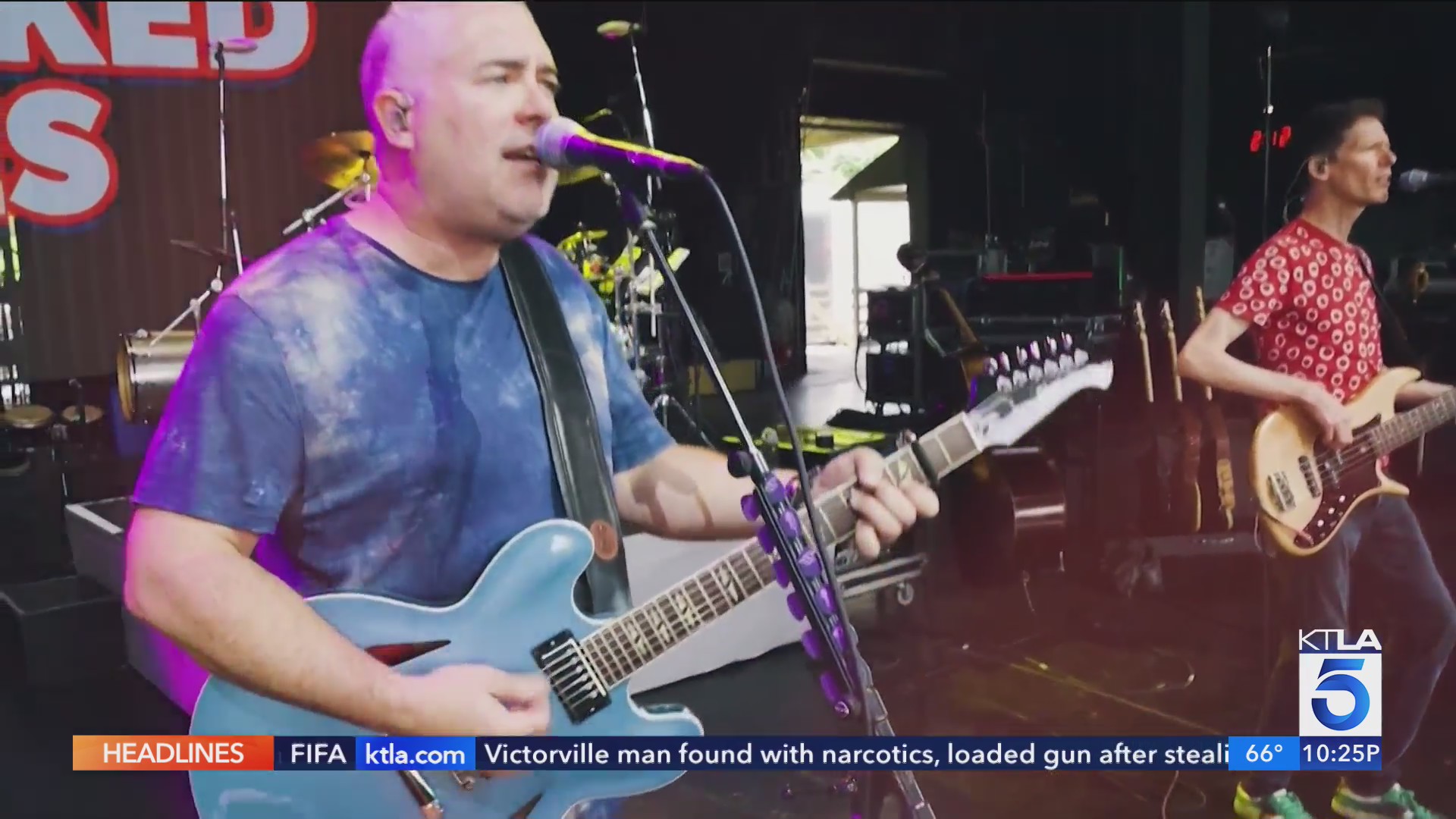 Lead Singer of Barenaked Ladies Chats Bands New Album – KTLA
