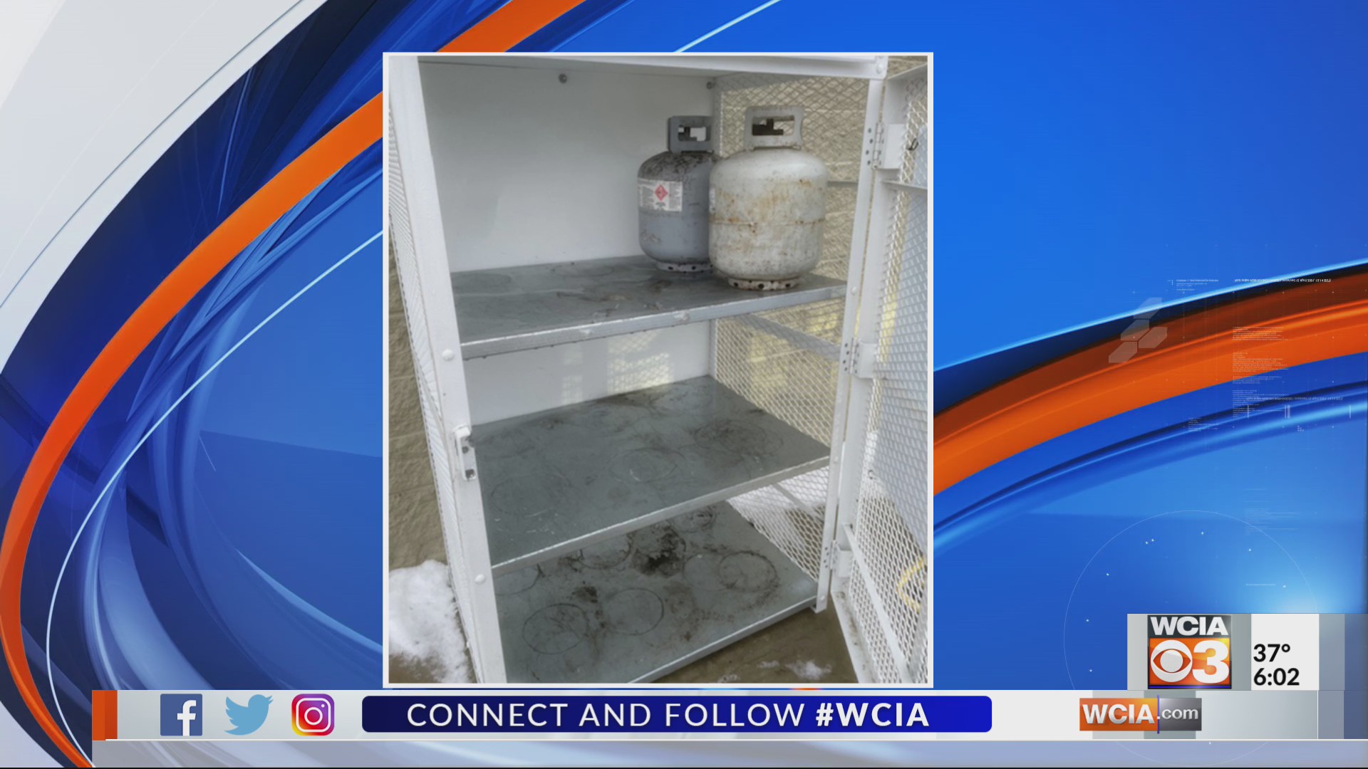 16 propane tanks stolen from Pana dollar store Police