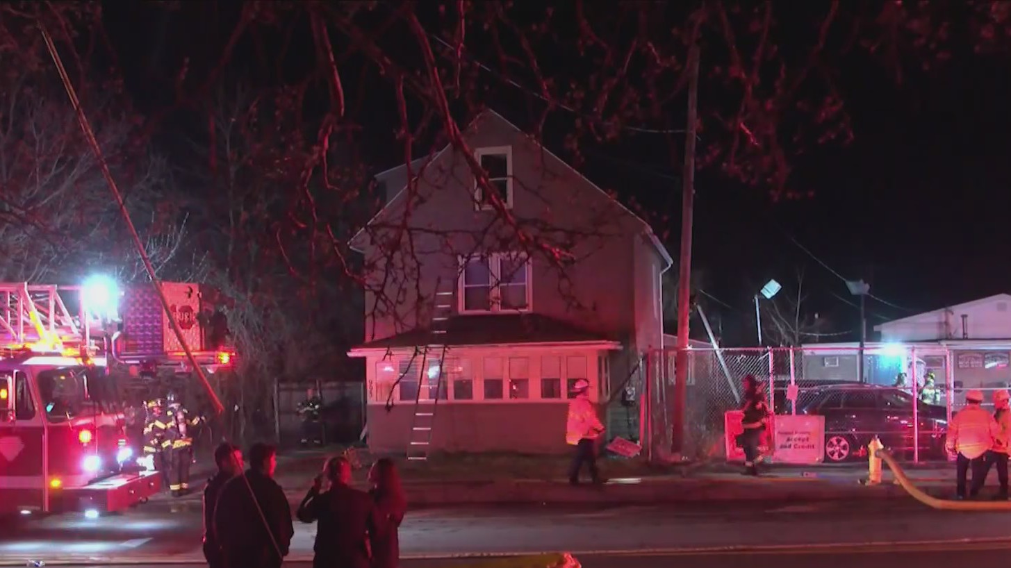 Fire crews respond to house fire on West Broad Street – RochesterFirst