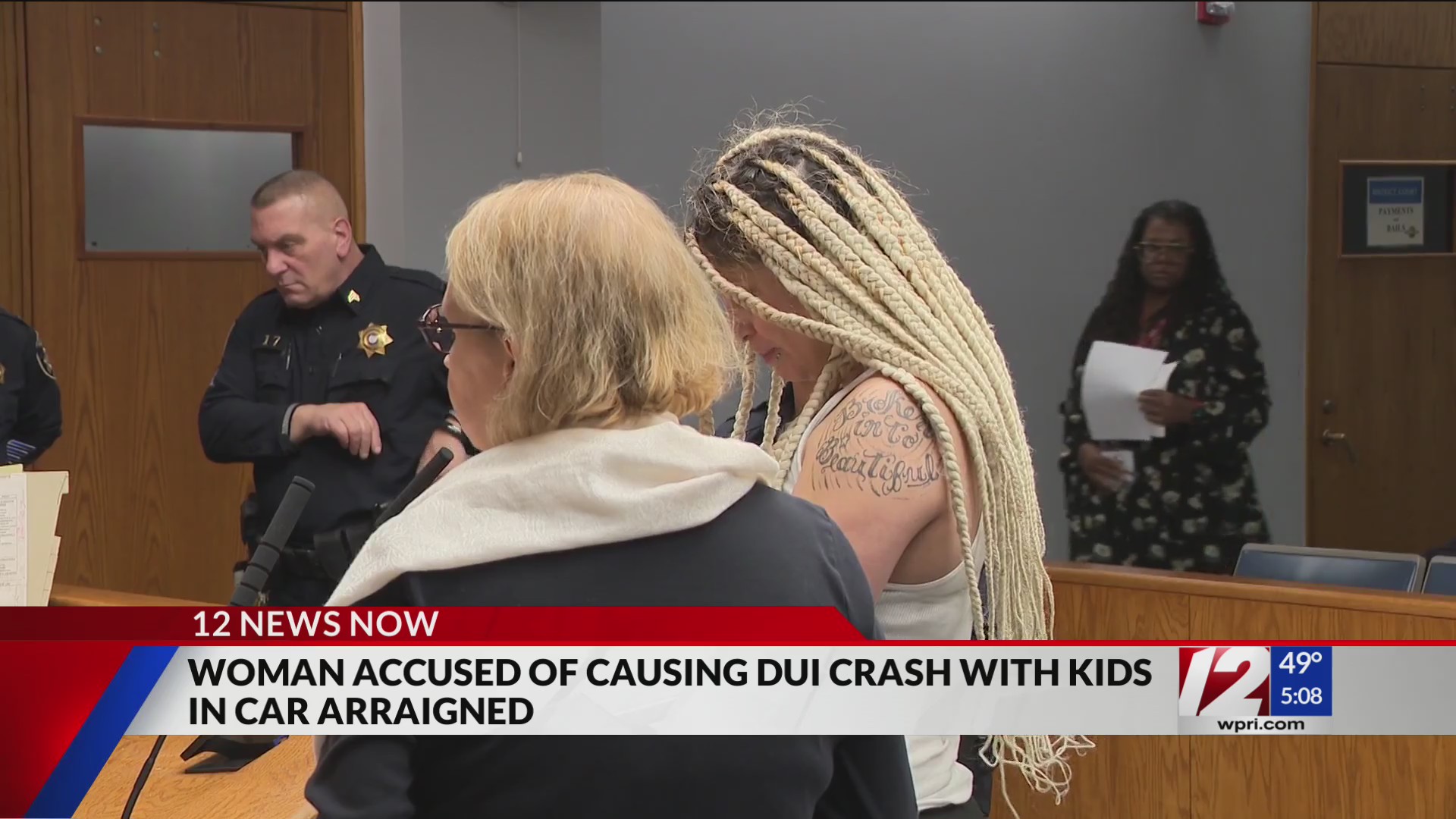 Mom pleads not guilty to DUI with kids in car – WPRI.com