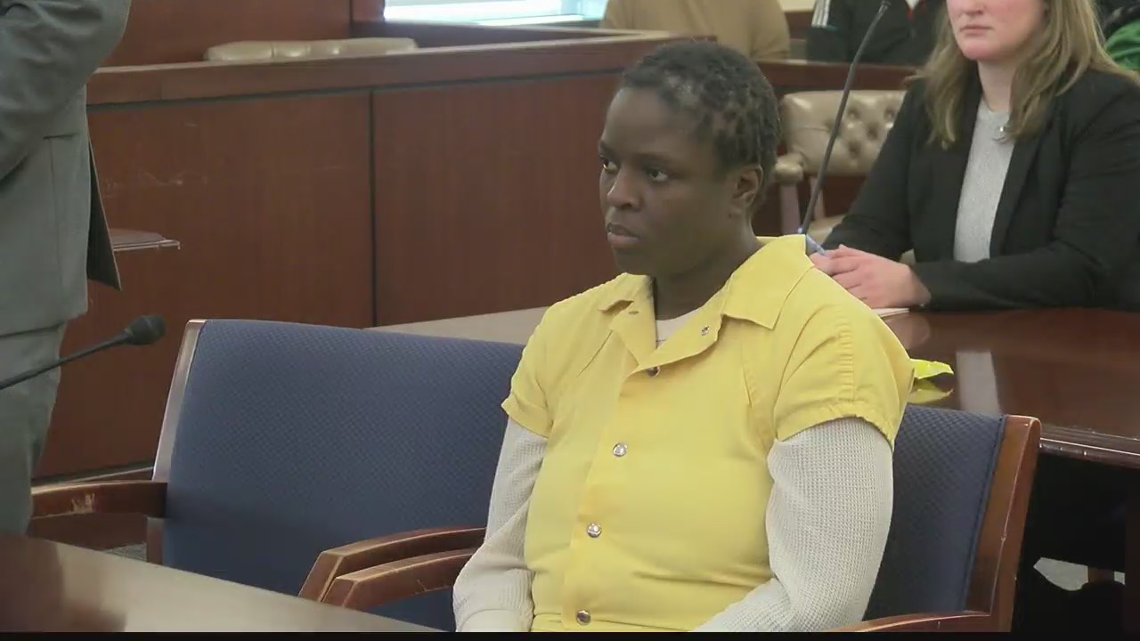 Suspect in fatal stabbing pleads not guilty – NEWS10 ABC