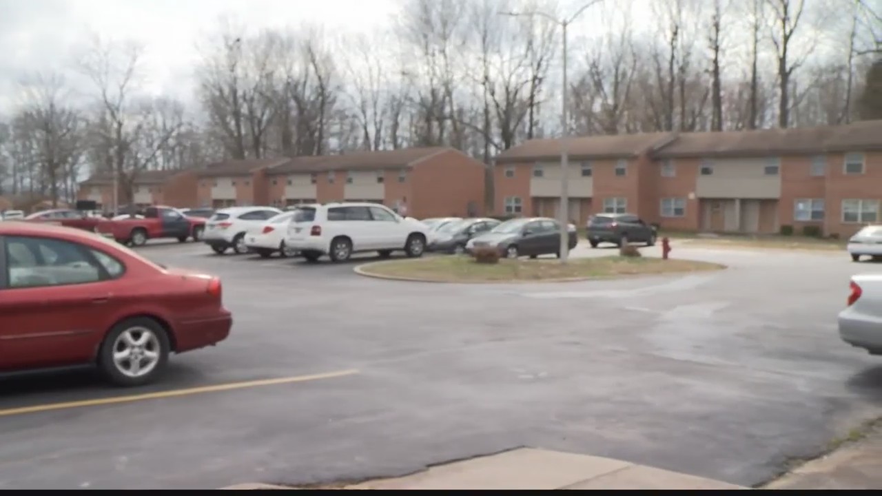 Cross Creek Apartments shooting Eyewitness News (WEHT/WTVW)