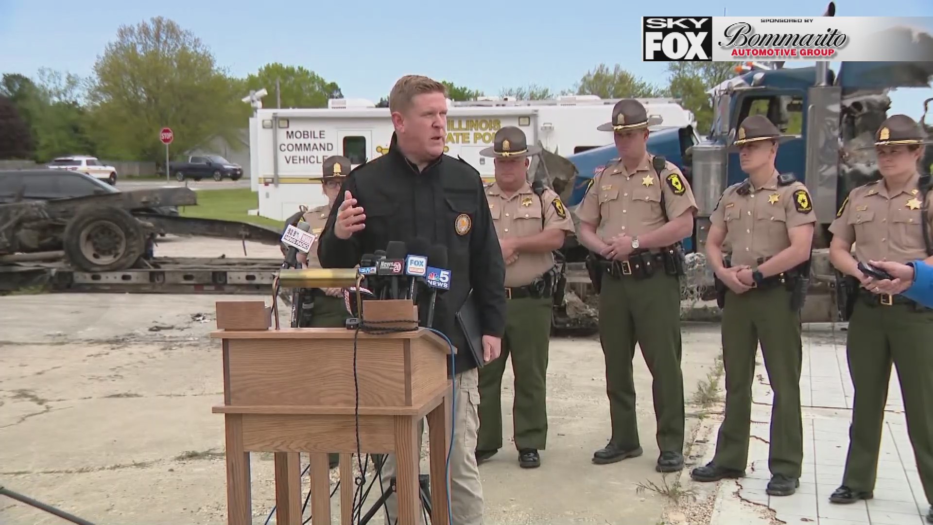 6 deaths in Illinois dust storm, police need help identifying 2 victims