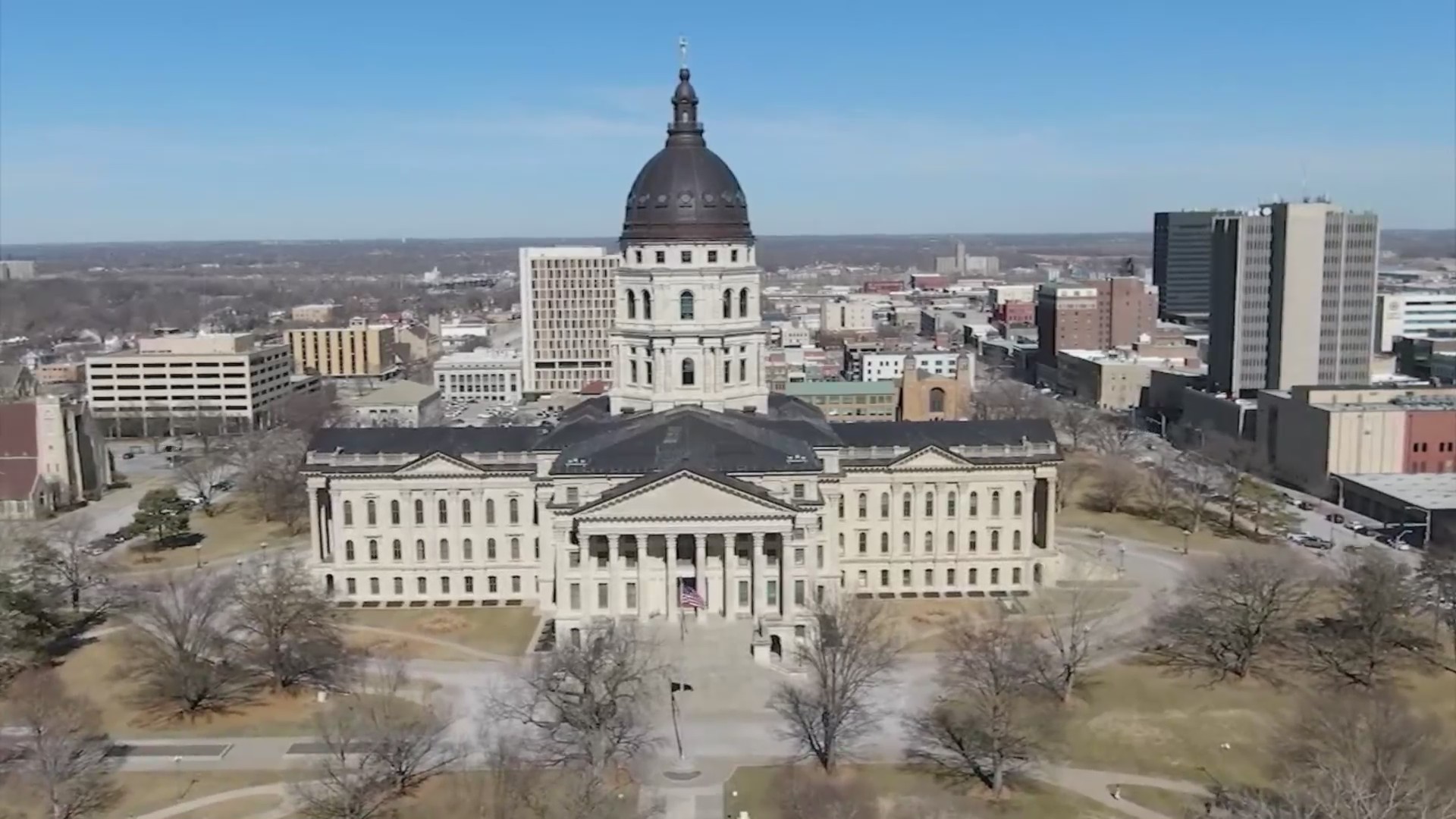 Kansas lawmakers propose compromise to reduce state income tax – FOX 4 ...