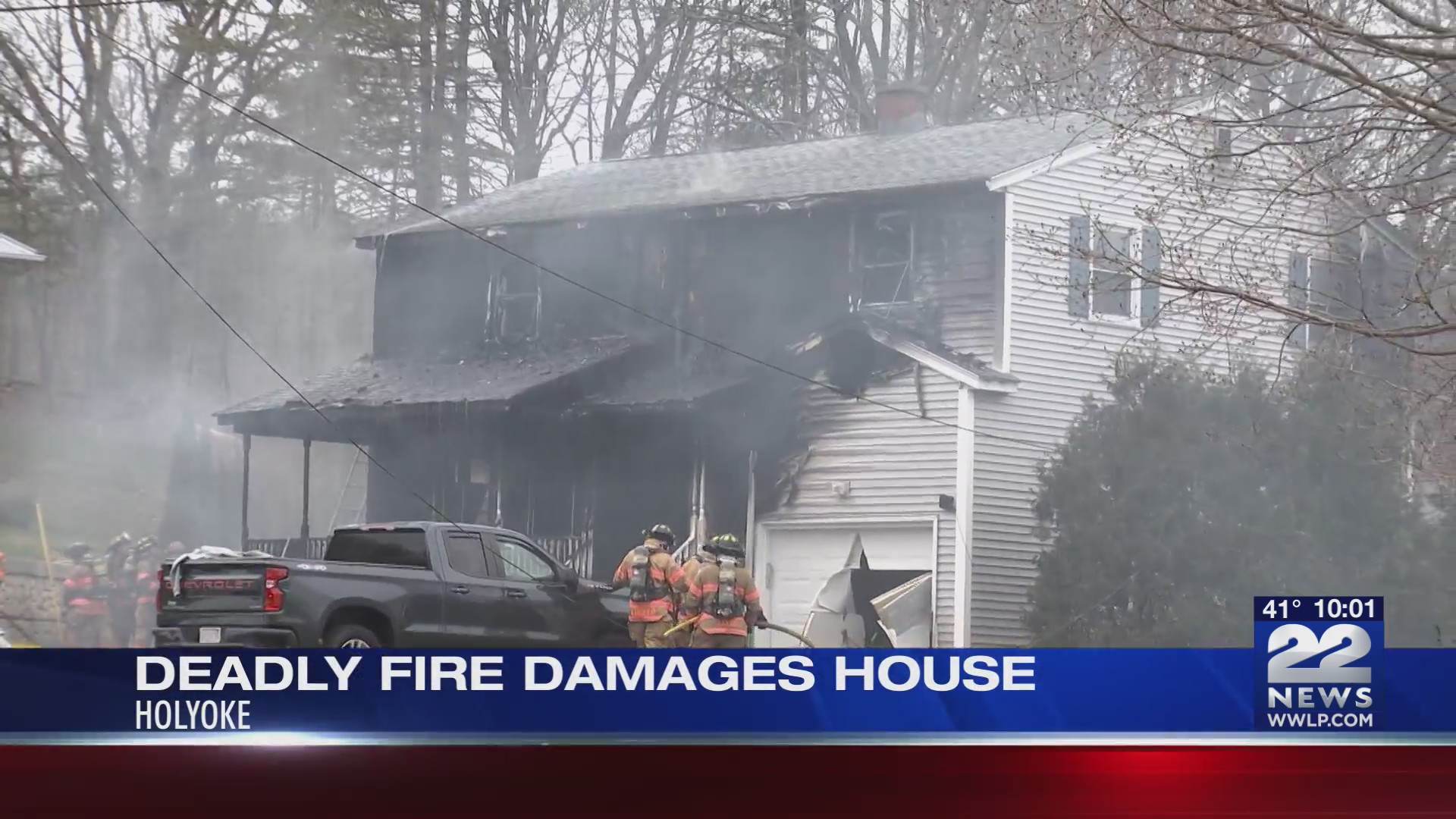 Fatal fire on Donlee Street fire in Holyoke, 2 fire fighters injured WWLP