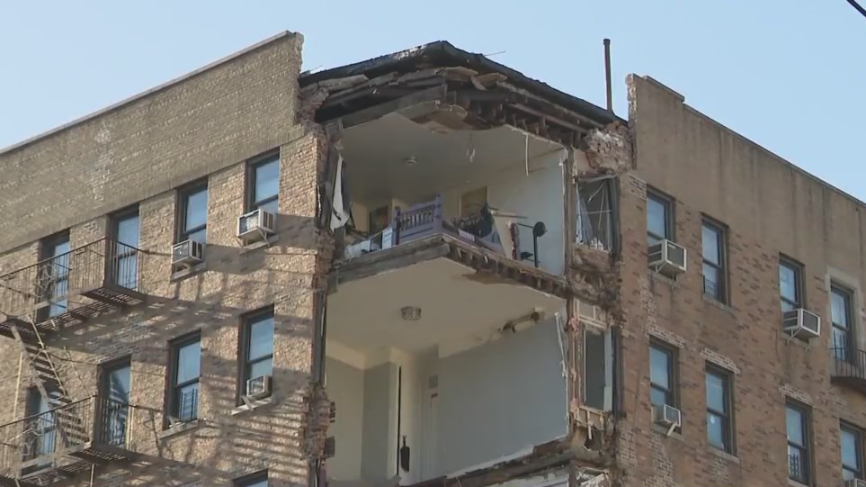 Tenants remain locked out of Bronx building after partial collapse – PIX11