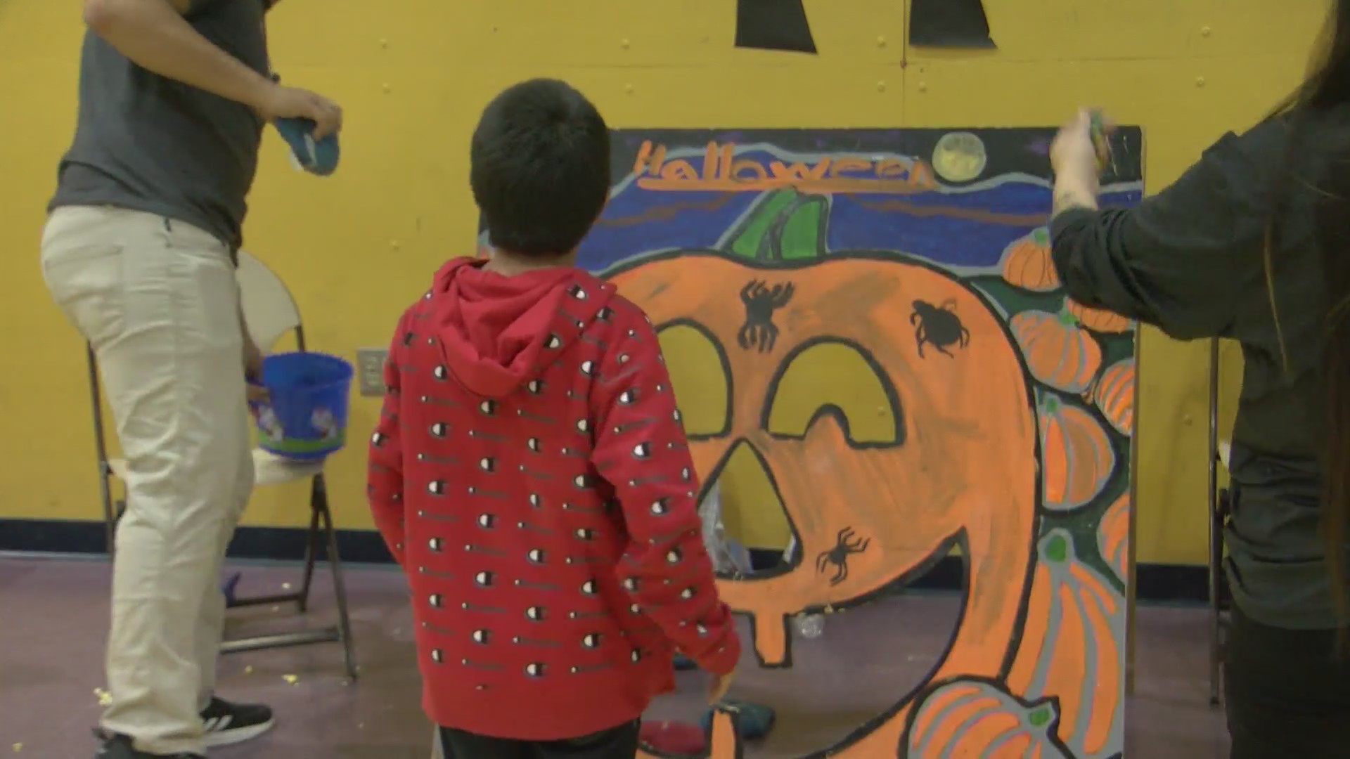 Kids turn out for ‘Trunk or Treat’ at Jack Candelaria Community Center