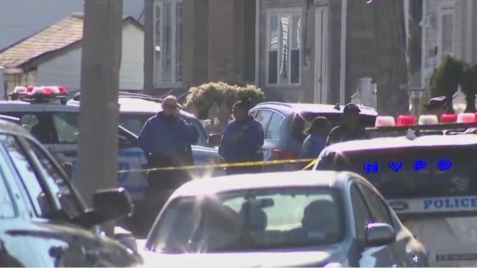 3 people stabbed to death in Queens; suspect in custody: NYPD – PIX11