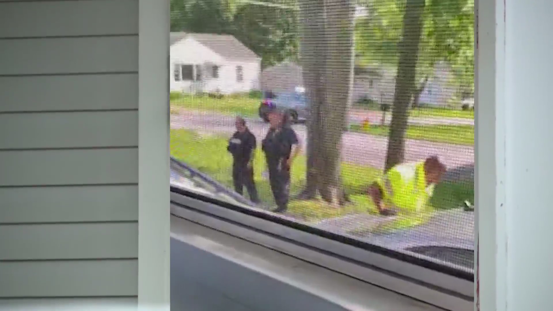 Metro city tows cars from driveways with expired tags FOX 2