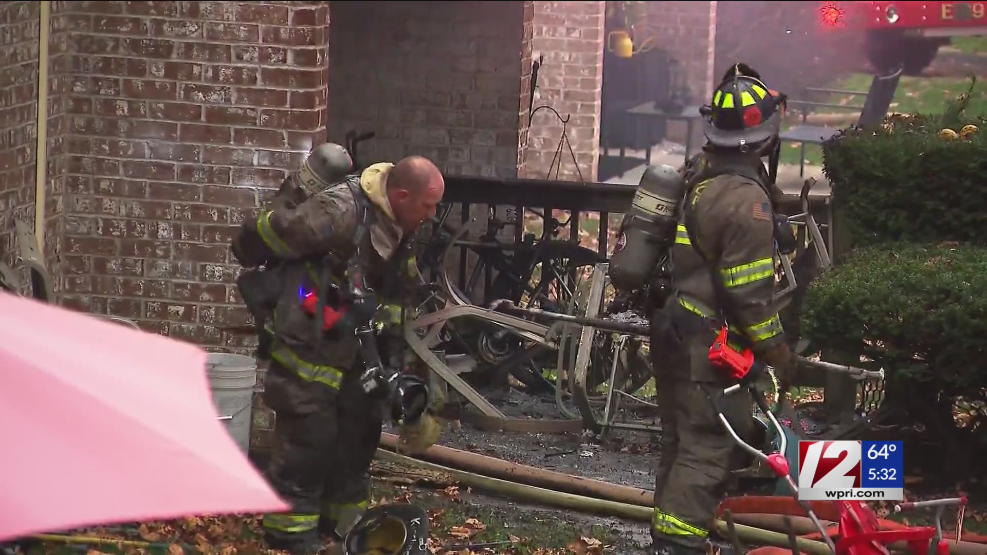Fire breaks out at Providence apartment complex – WPRI.com
