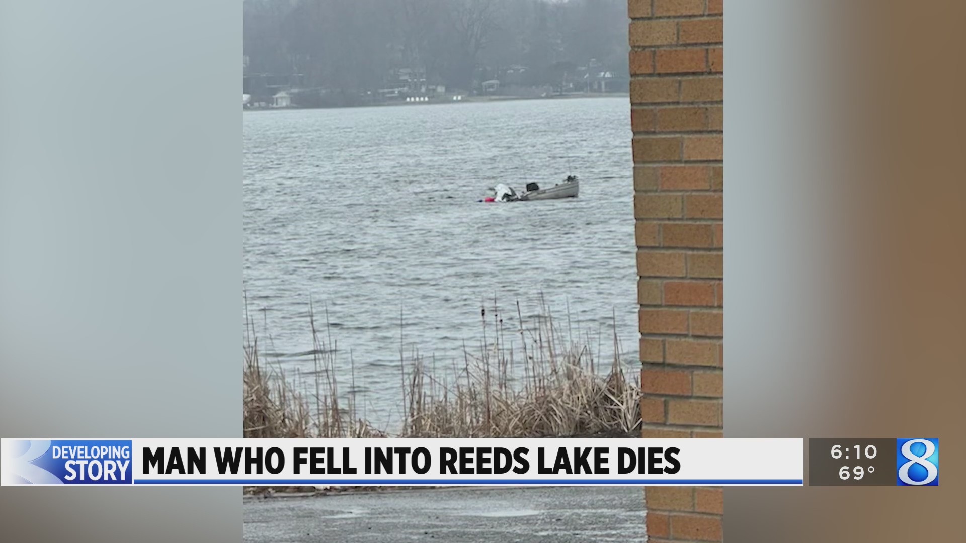 Man who fell into Reeds Lake dies, police say – WOODTV.com