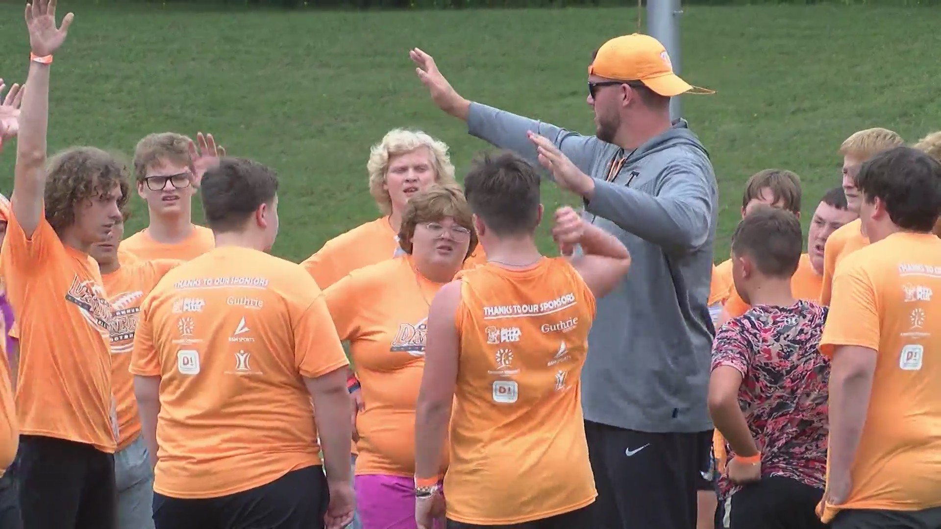 ‘It’s been a blessing’ Davis coaches up local players at secondannual football camp WJHL